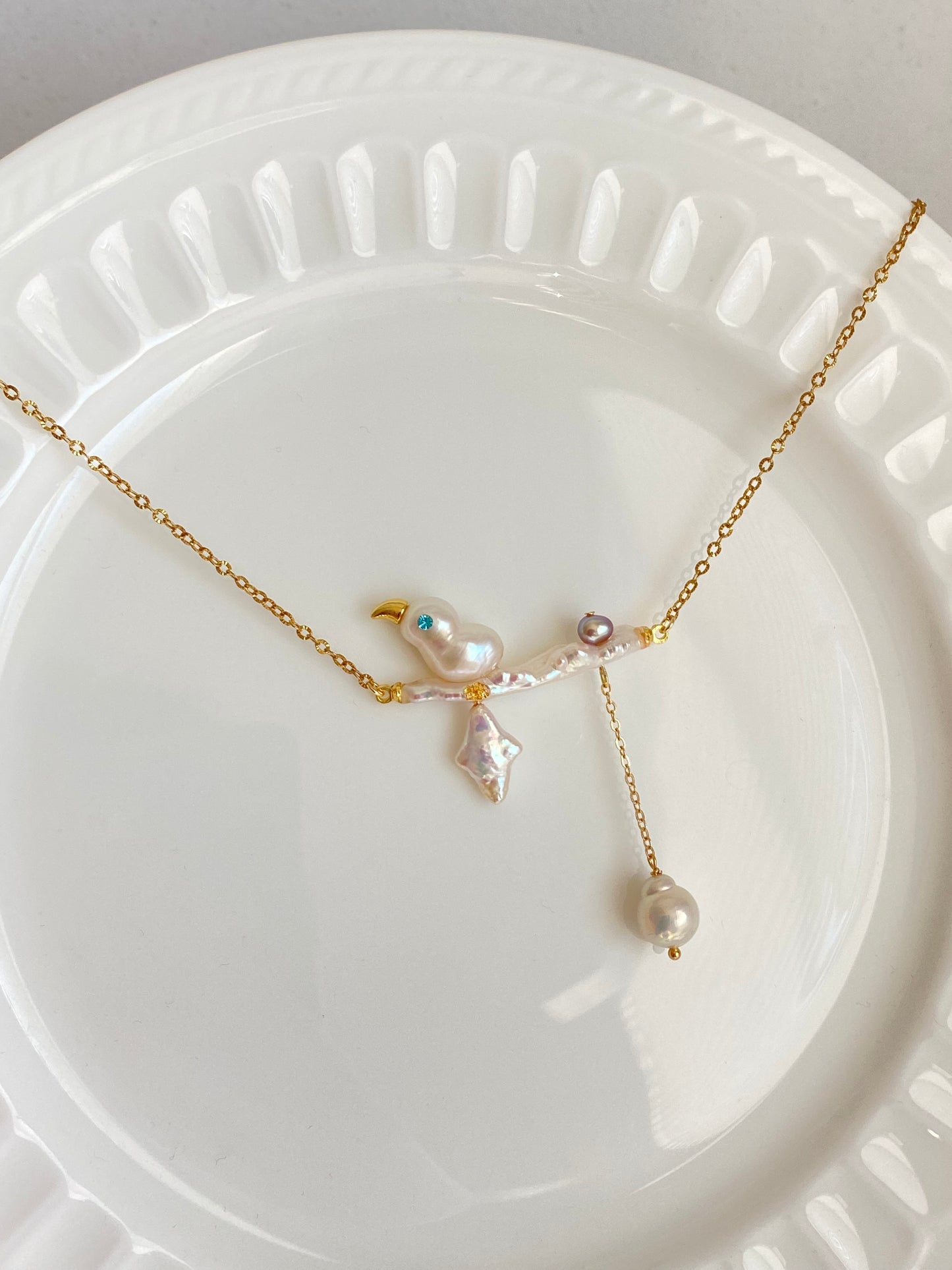 Handmade Nature-Inspired Baroque Pearl Bird Pendant Necklace Unique Gift for Bird Lovers Whimsical Forest Fairy Pearl Jewelry gift for her