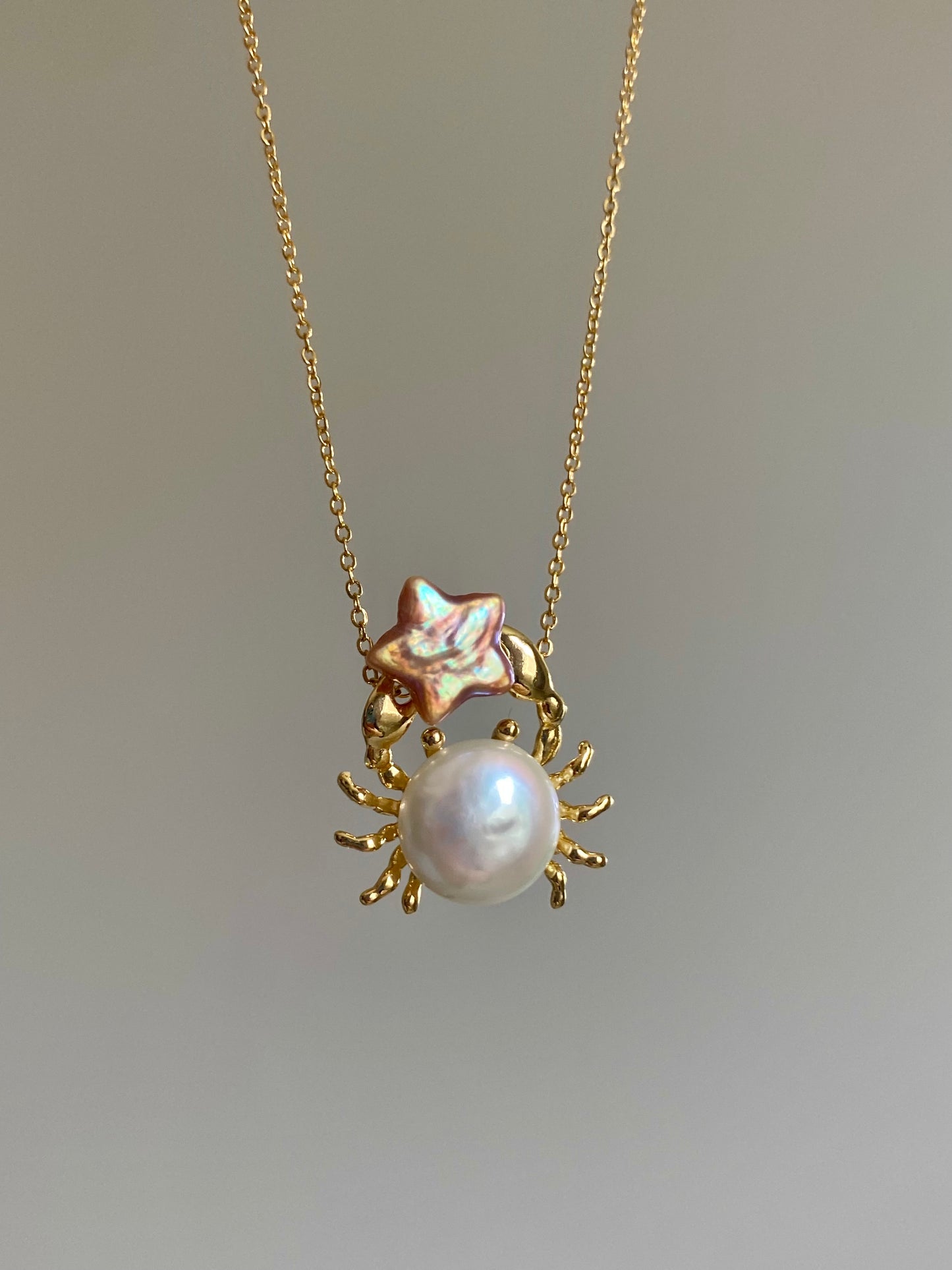 Celestial Crab Pearl Pendant – Gold Crab Baroque Pearl Necklace, Ocean Lover Gift, Cancer Zodiac Jewelry, Handmade unique star Necklace
