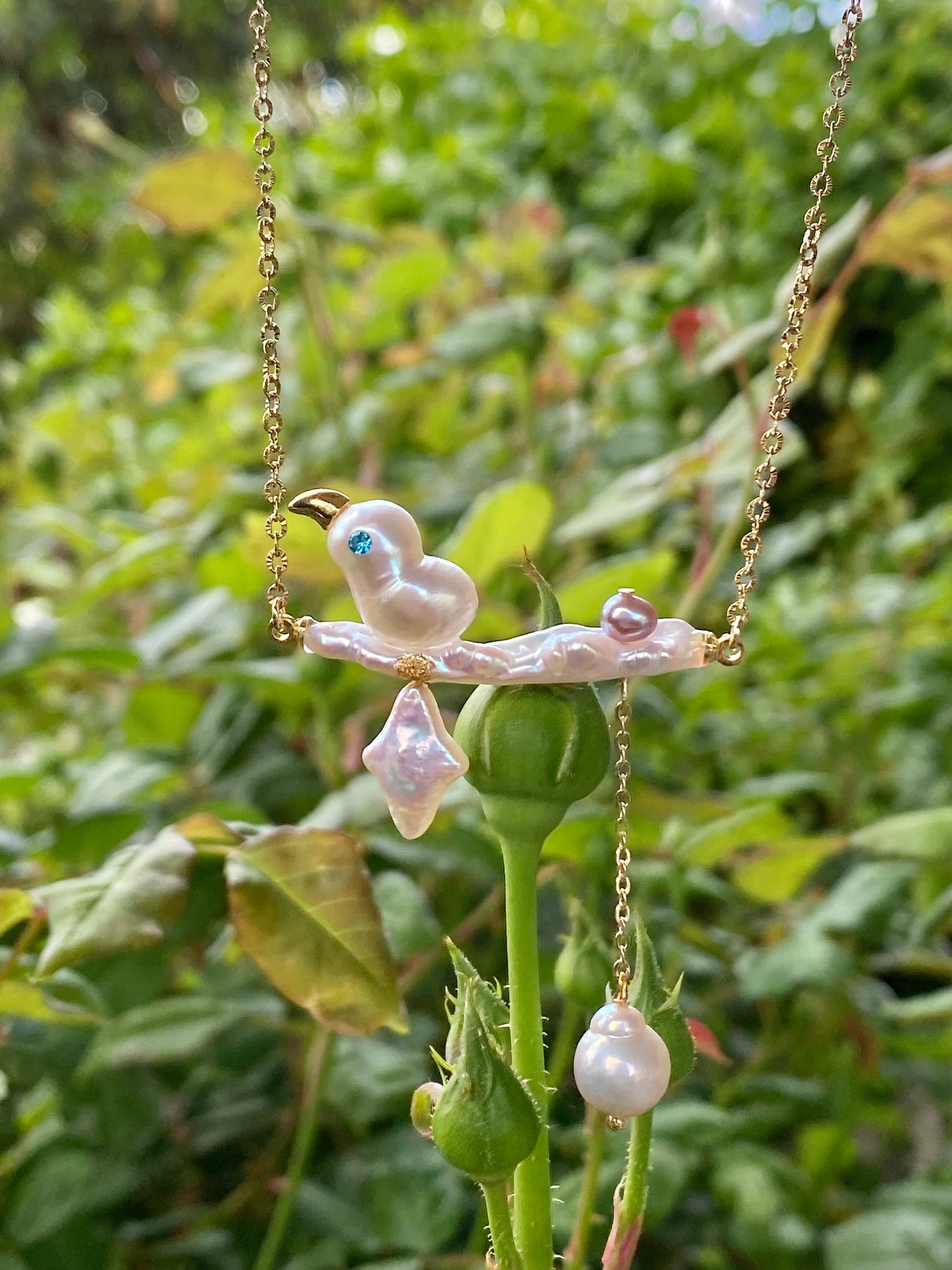 Handmade Nature-Inspired Baroque Pearl Bird Pendant Necklace Unique Gift for Bird Lovers Whimsical Forest Fairy Pearl Jewelry gift for her