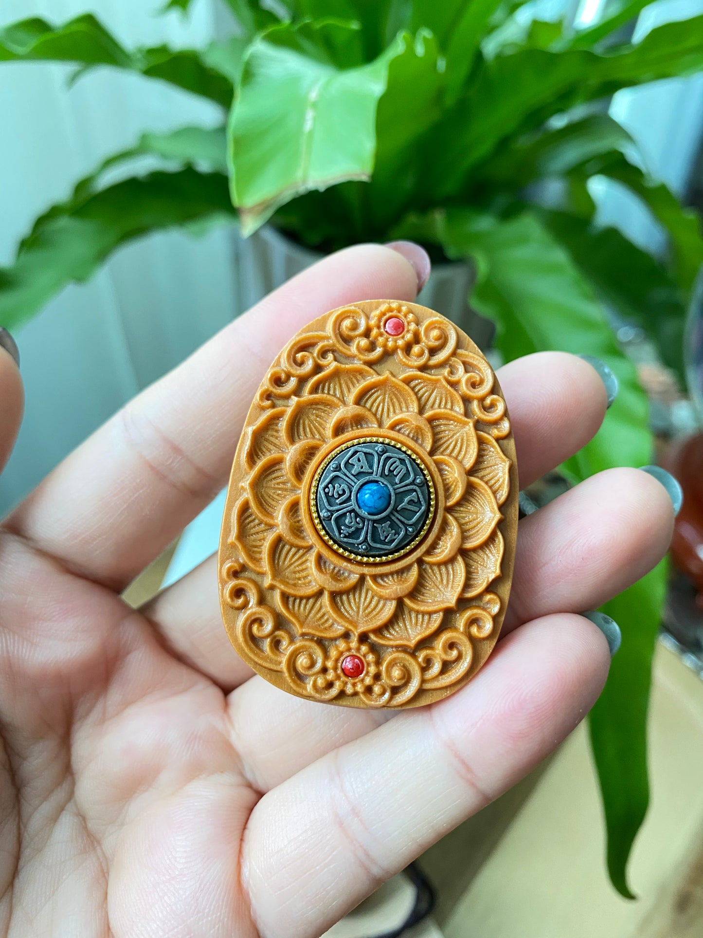 Green Verawood hand Sculpture Carving Dumu Tara car hanger Necklace pendant with turquoise rotate Sanskrit