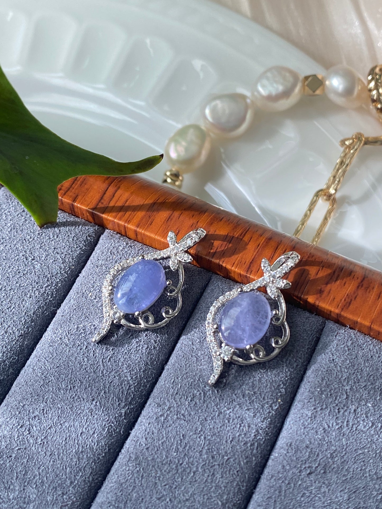 Elegant Natural Tanzanite and Sterling Silver Pendant Necklace - Timeless Luxury Accessory