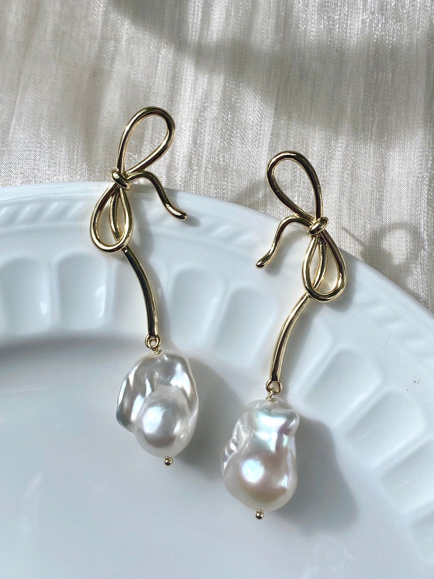 AAAAA grade freshwater fireball fishtail baroque pearl bow dangle earring,gift for her,christmas gift