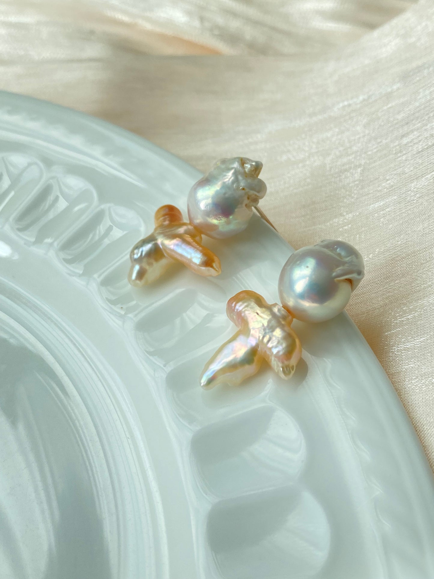 Eternal Ballet Blooms freshwater baroque pearl sterling silver stud earring-gift for her-preserved flowers