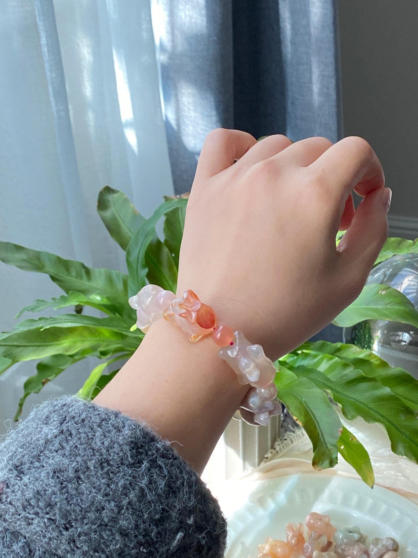 handcraft Natural flower agate-cherry blossom agate-sakura agate bunny flying rabbit bead bracelet