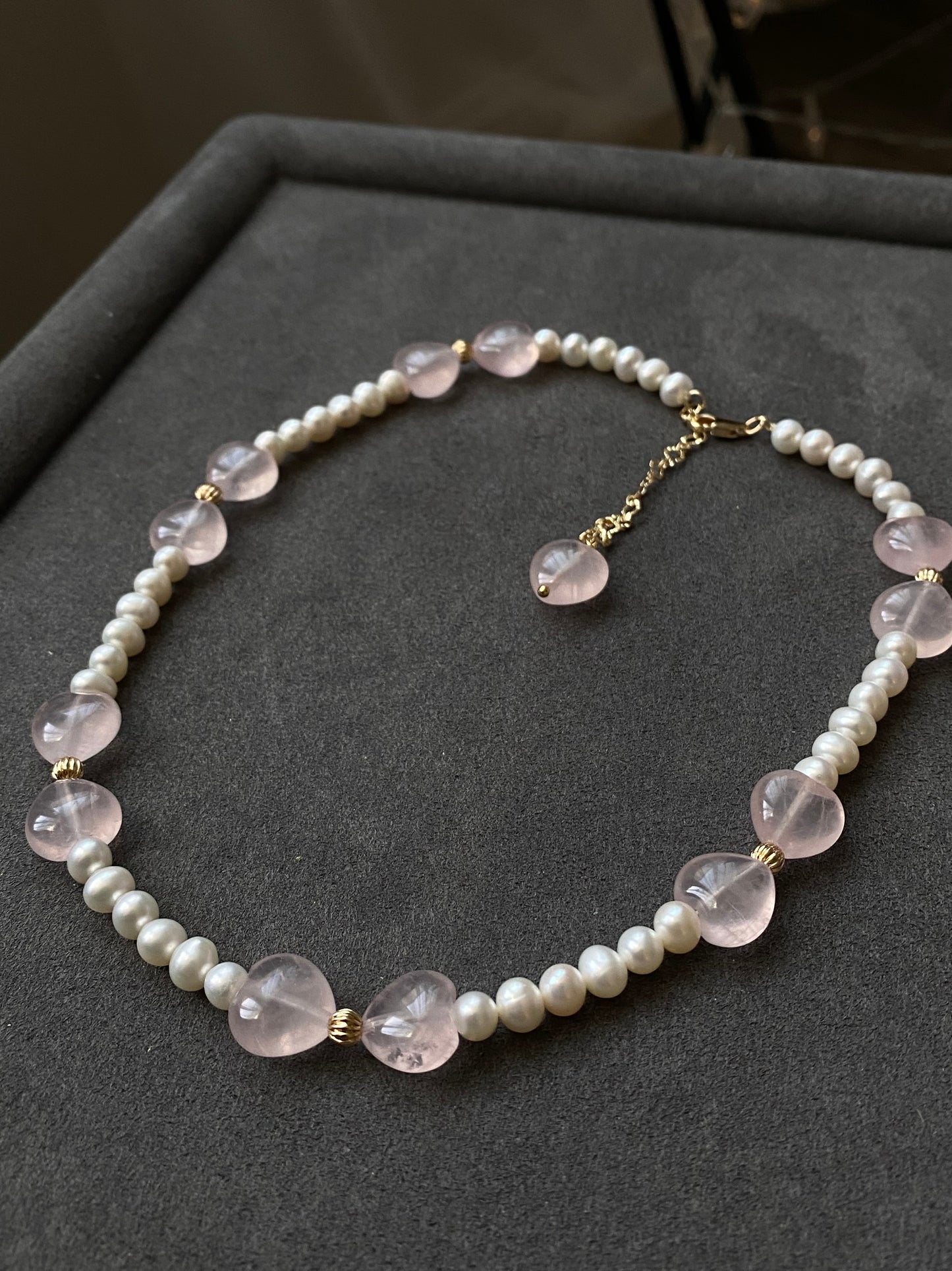 Pearl and Heart-Shaped Rose Quartz Necklace | Adorable Bow Knot Design | Versatile Love-Themed Jewelry