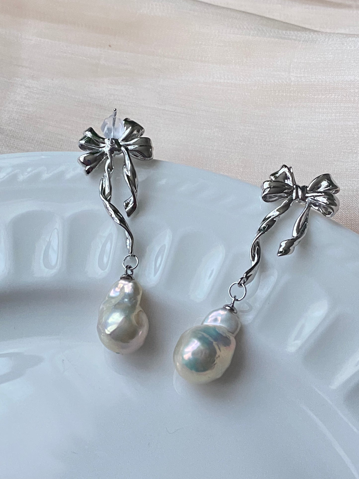 Unique freshwater baroque pearl small fireball bow stud earring-holiday gift,gift for her,gift for him