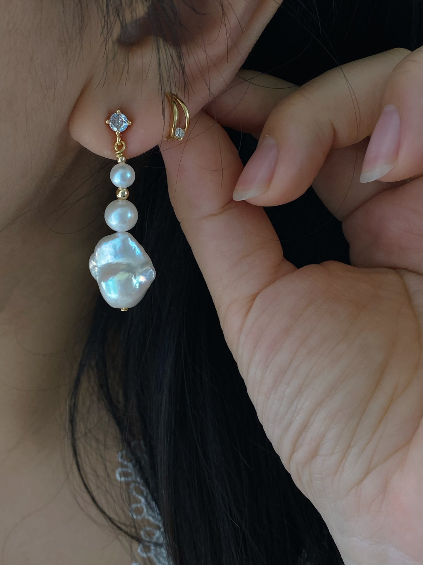 Freshwater Baroque pearl earrings Elegant Dangling earrings Unique Handmade dangle earrings Bridal Jewelry Bridesmaid Gift For her