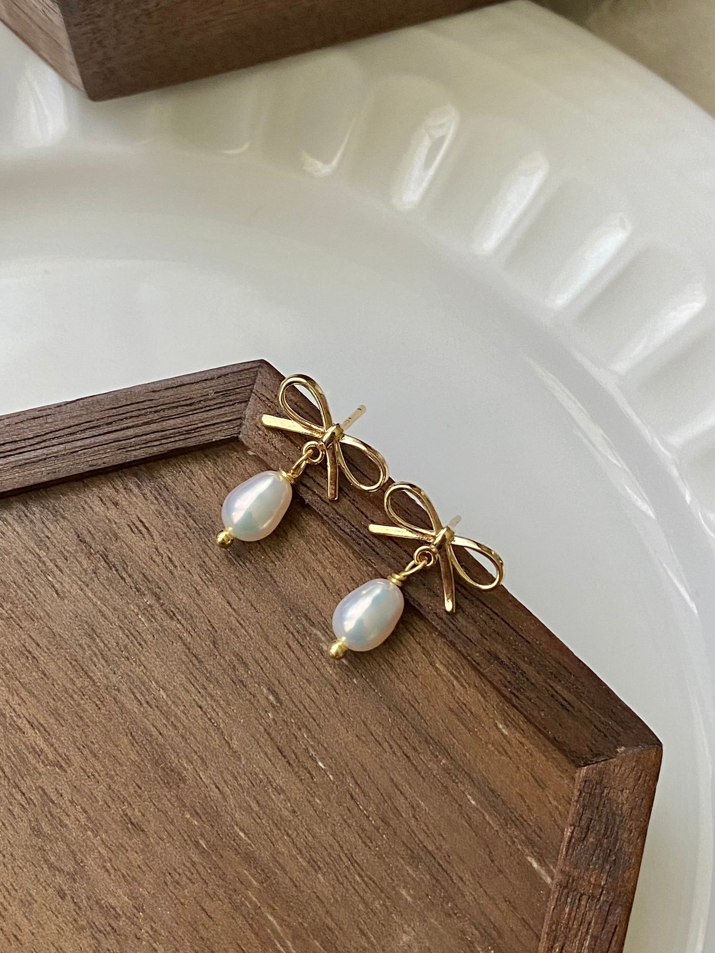 Luxury Made Baroque Pearl Bow Earrings | Delicate Elegance Minimalist Style | Natural Freshwater Pearl Earrings | Bowe Dangle Drop Earring