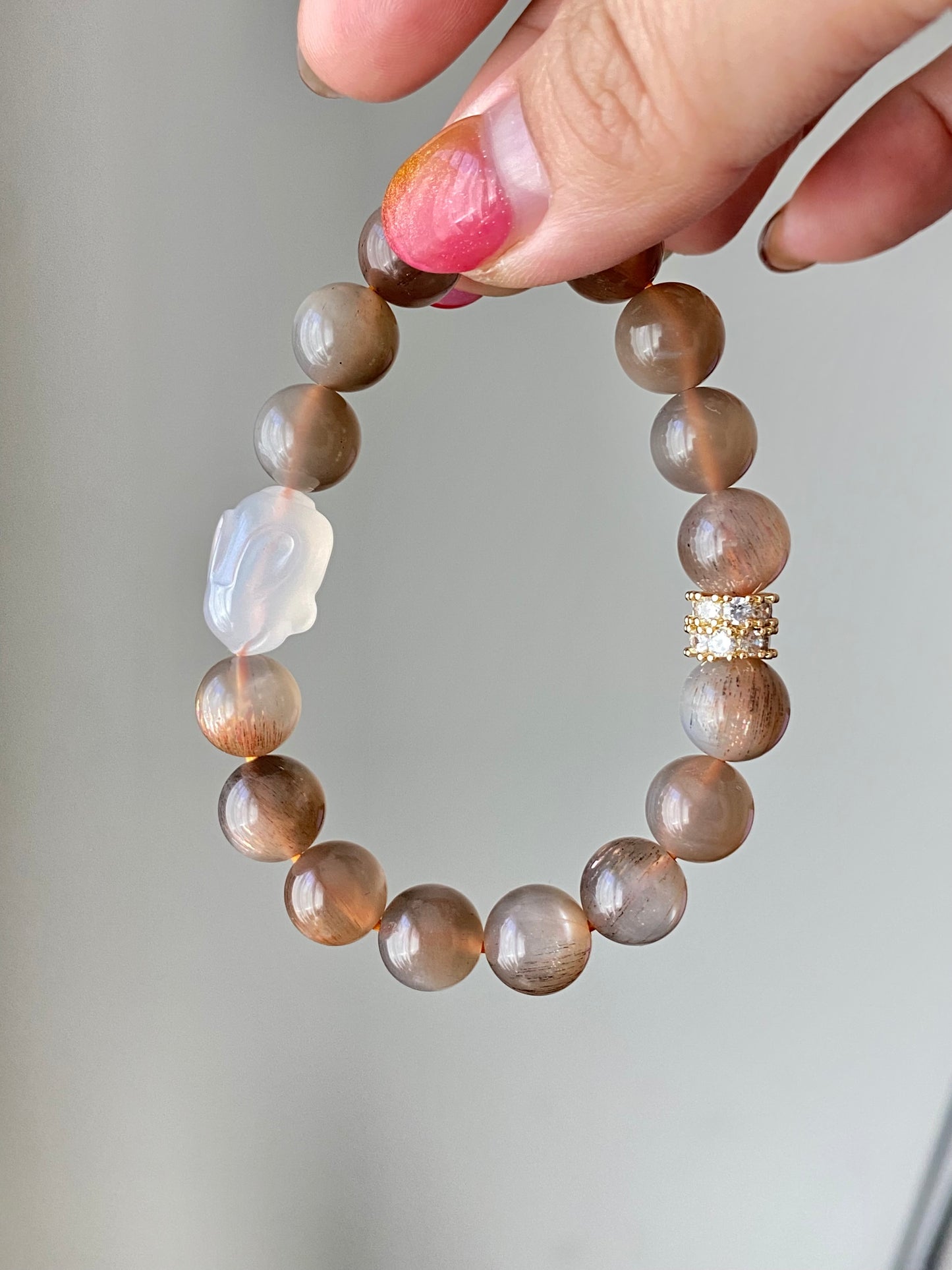 Natural Golden Rutilated Quartz and Handcraft Agate Rabbit Bunny Bracelet | Elegant Design | Balancing and Protective Bracelet