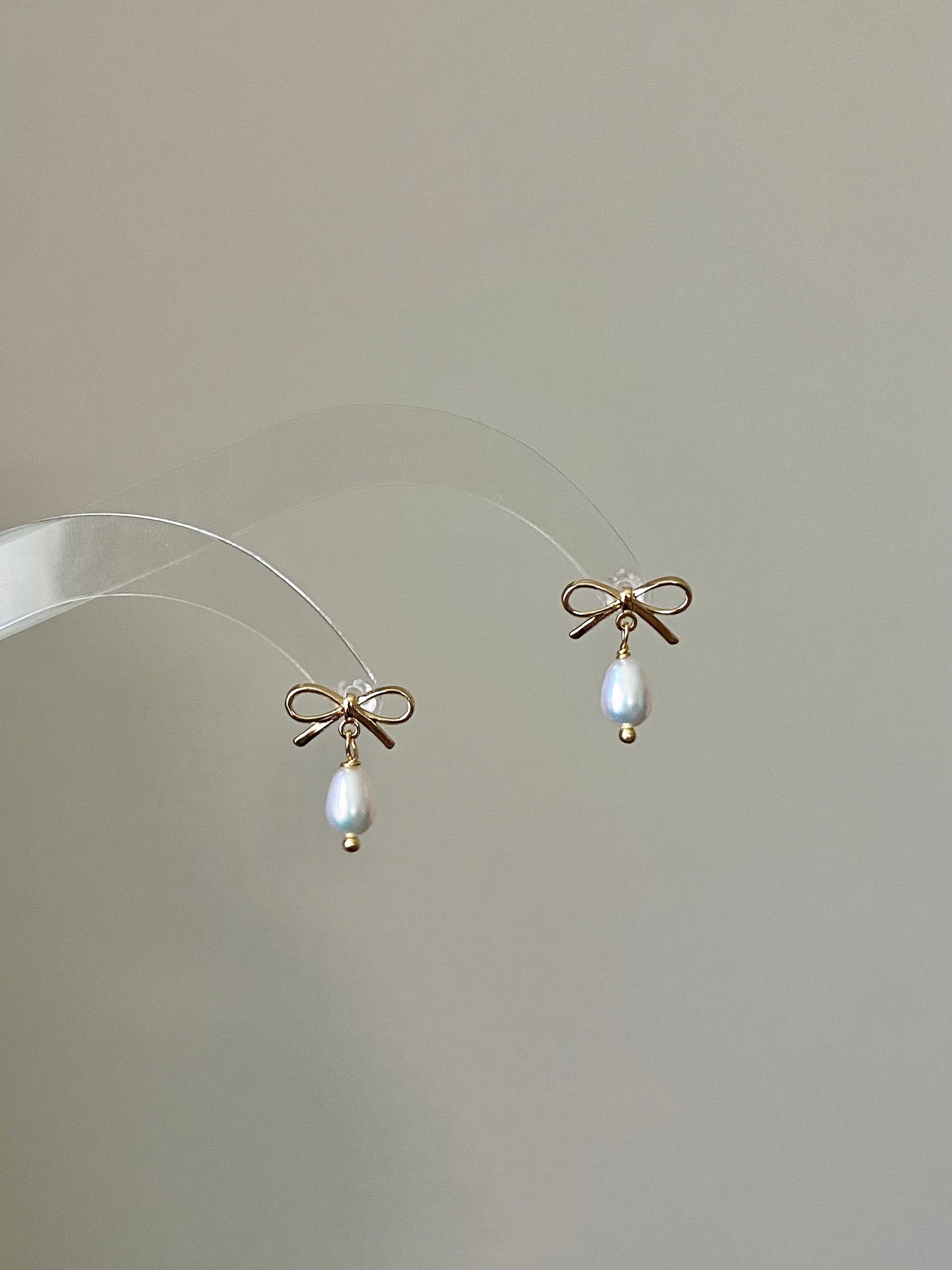 Luxury Made Baroque Pearl Bow Earrings | Delicate Elegance Minimalist Style | Natural Freshwater Pearl Earrings | Bowe Dangle Drop Earring