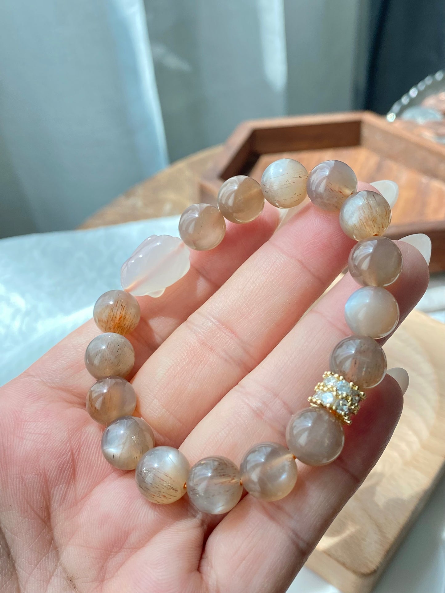 Natural Golden Rutilated Quartz and Handcraft Agate Rabbit Bunny Bracelet | Elegant Design | Balancing and Protective Bracelet