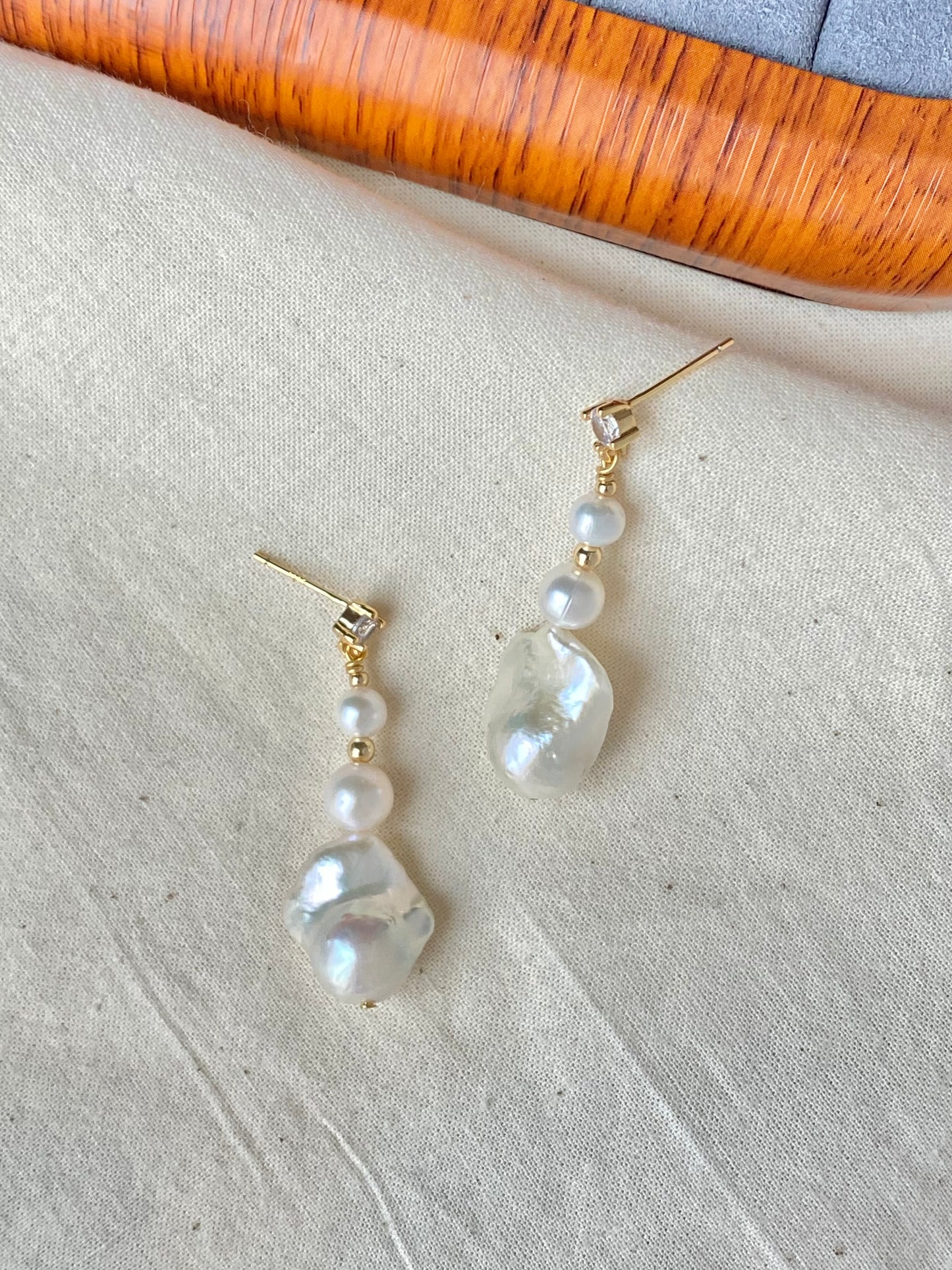 Freshwater Baroque pearl earrings Elegant Dangling earrings Unique Handmade dangle earrings Bridal Jewelry Bridesmaid Gift For her