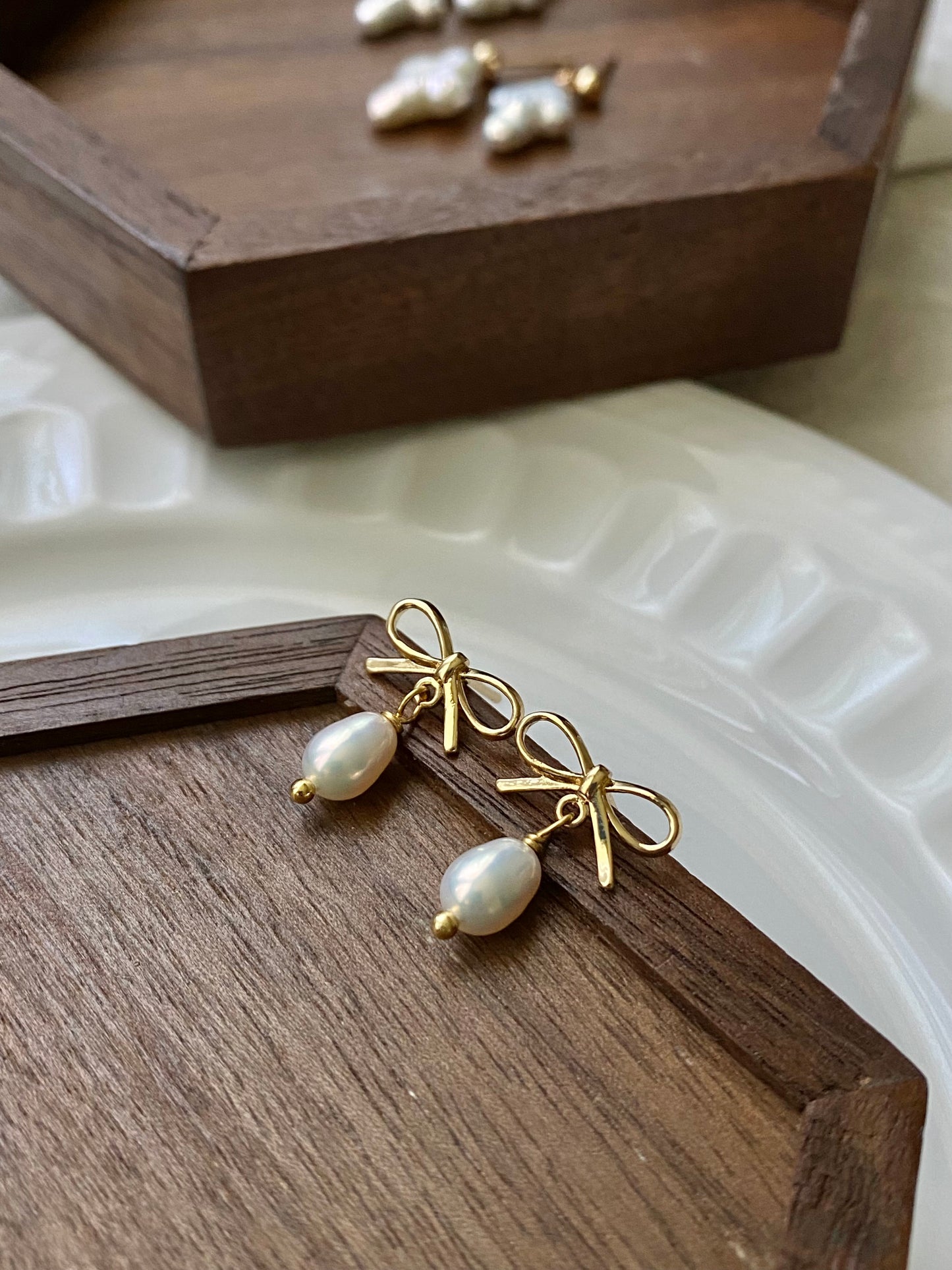 Luxury Made Baroque Pearl Bow Earrings | Delicate Elegance Minimalist Style | Natural Freshwater Pearl Earrings | Bowe Dangle Drop Earring