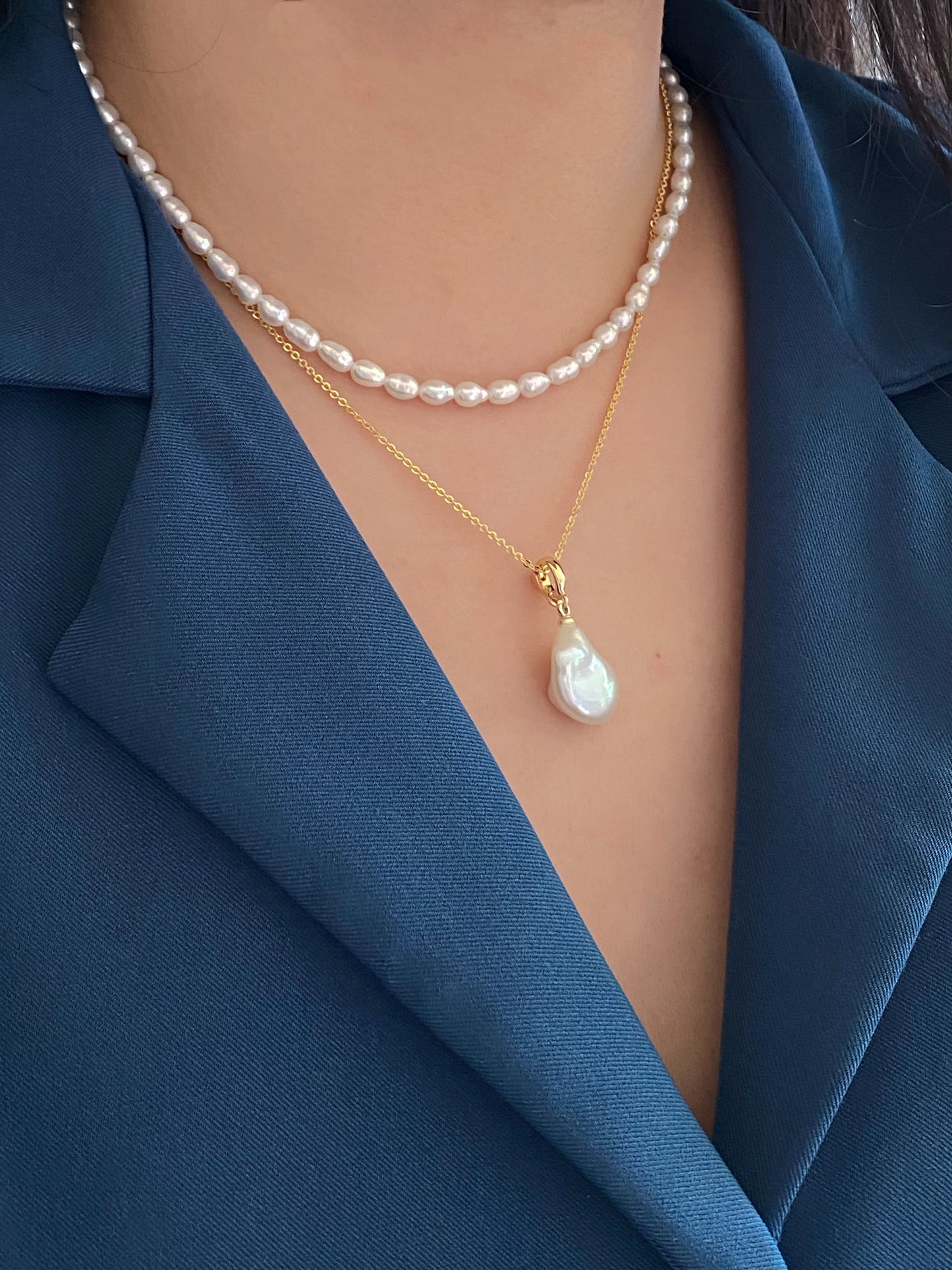 Natural petal pearl pendant necklace Irregular Baroque Pearl Pendant Necklace • Bridesmaids Gifts