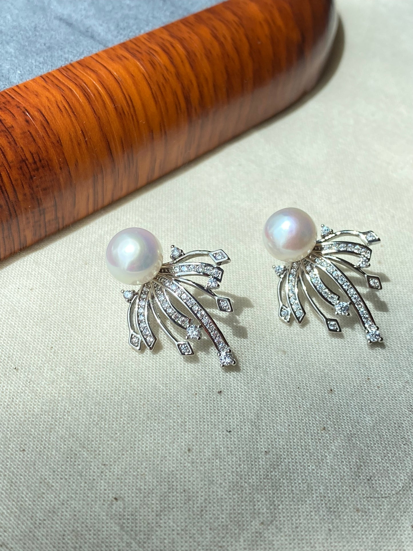 Convertible Pearl Firework Earrings 2 in 1 Sparkling Detachable Studs