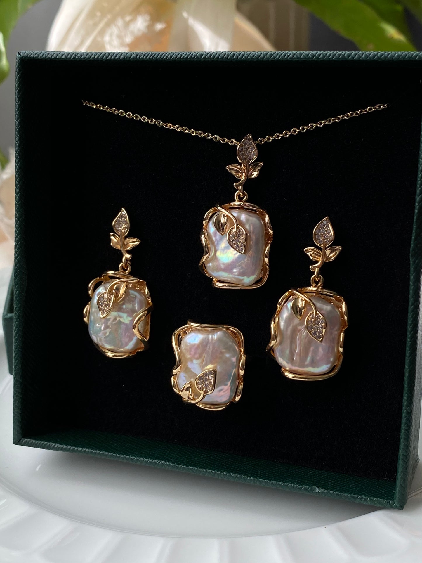 Handcrafted Artistic Pearl Jewelry Set - Adjustable Ring, Pendant Necklace, and Earrings Inspired by Love and Nature