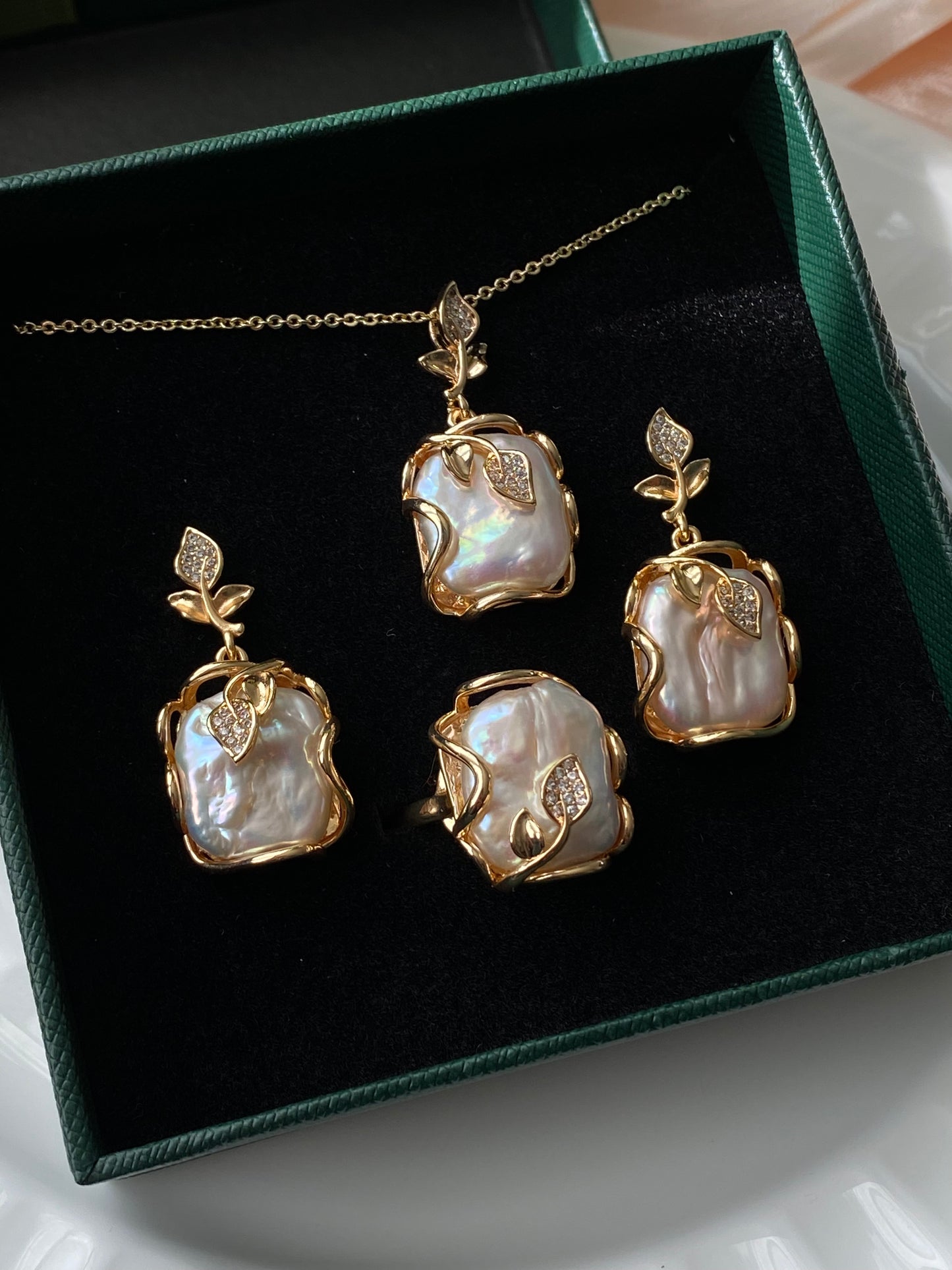 Handcrafted Artistic Pearl Jewelry Set - Adjustable Ring, Pendant Necklace, and Earrings Inspired by Love and Nature