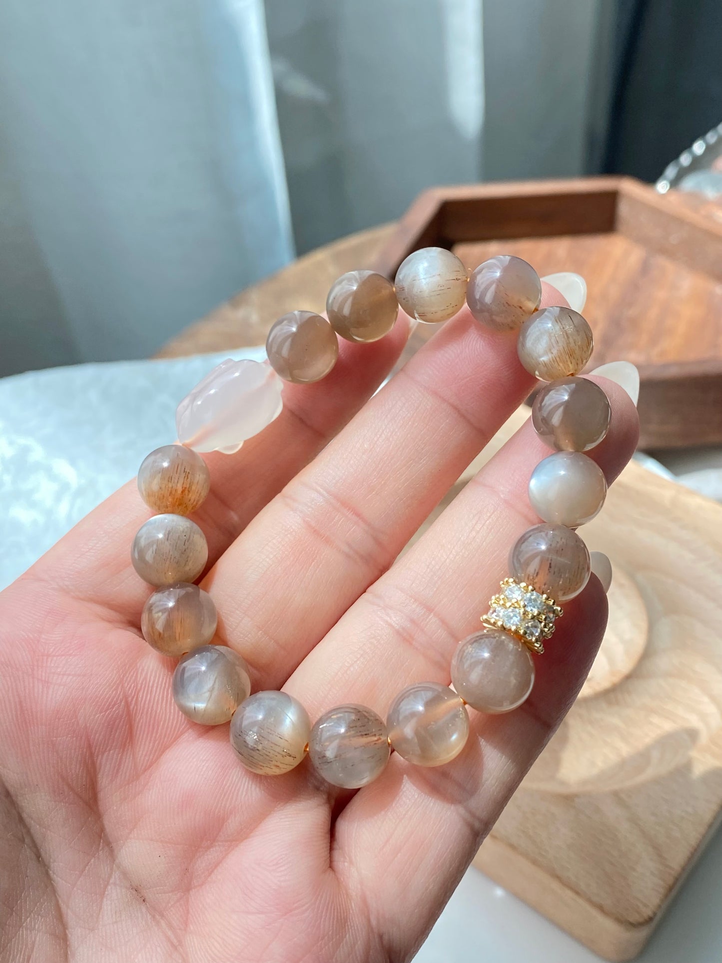 Natural Golden Rutilated Quartz and Handcraft Agate Rabbit Bunny Bracelet | Elegant Design | Balancing and Protective Bracelet