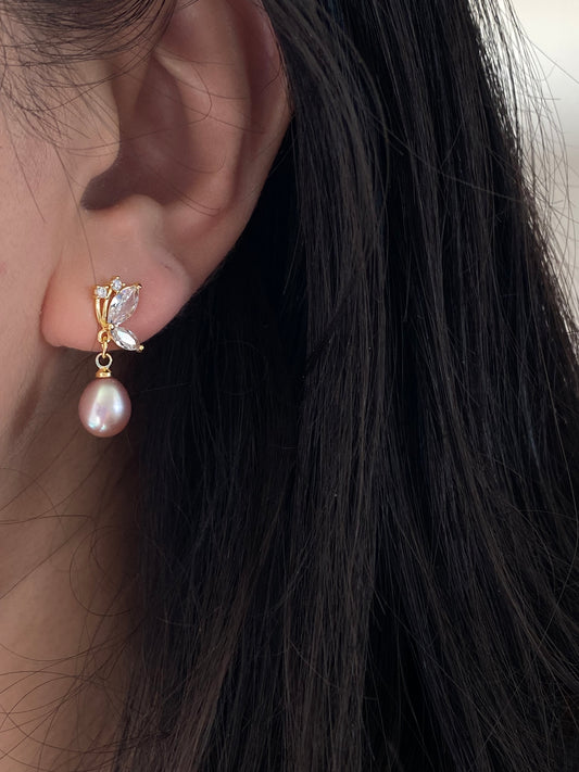 Handmade Dainty Pearl Gold Butterfly Freshwater Pearl Drop Stud Earrings, Bridal Jewelry, Elegant Pearl Earring Gift, Zircon Pearl Earrings
