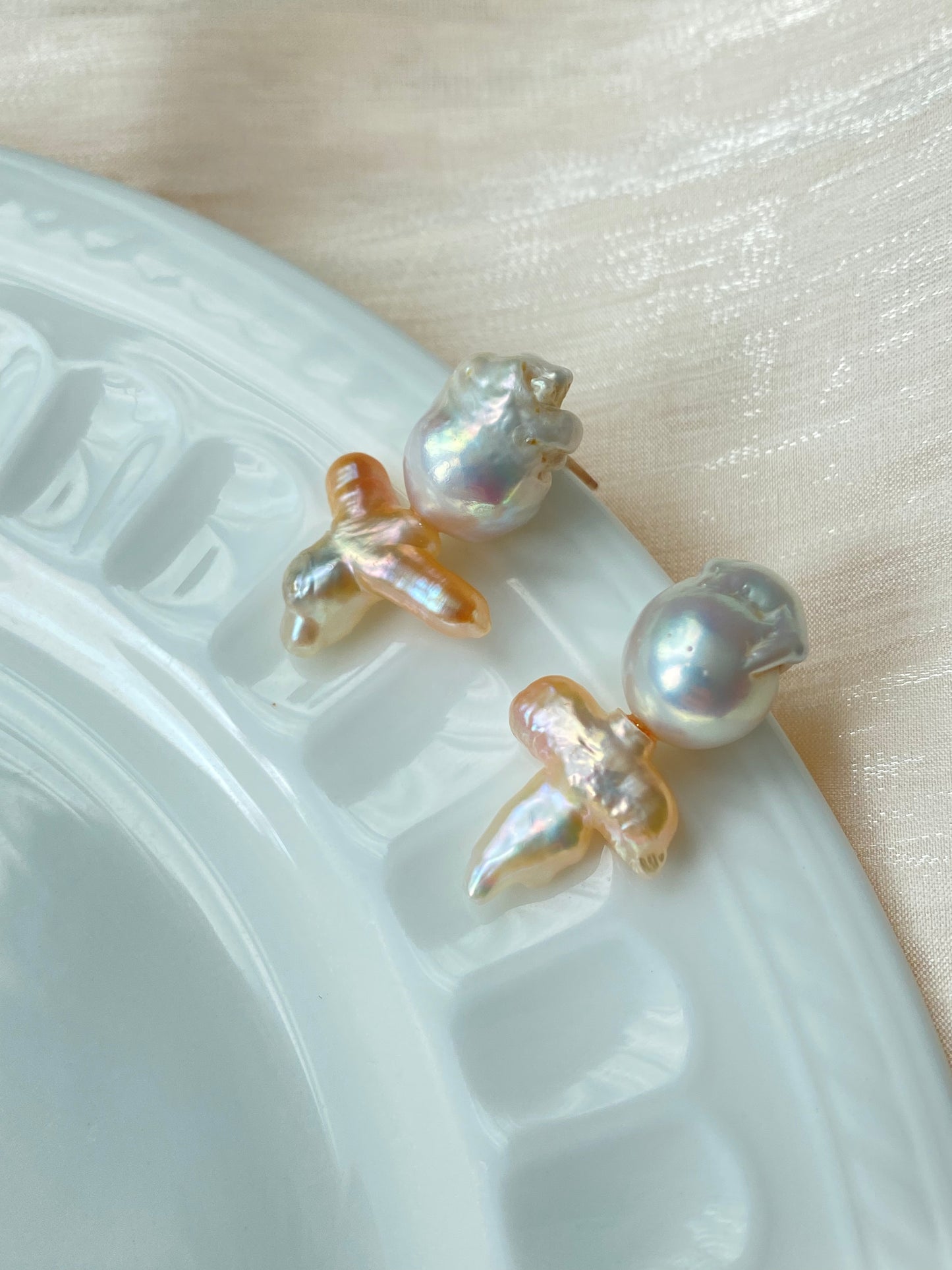 Eternal Ballet Blooms freshwater baroque pearl sterling silver stud earring-gift for her-preserved flowers