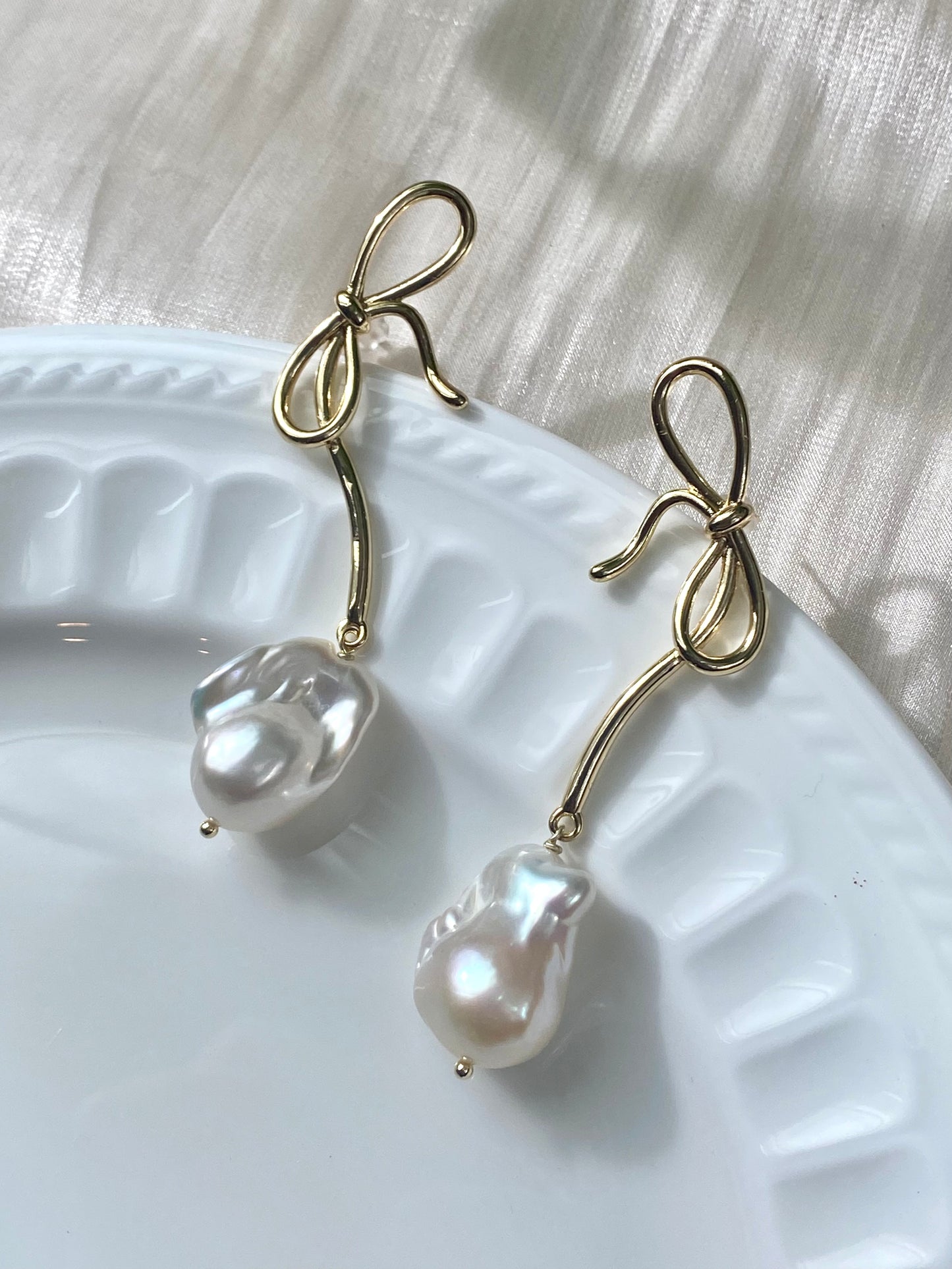 AAAAA grade freshwater fireball fishtail baroque pearl bow dangle earring,gift for her,christmas gift