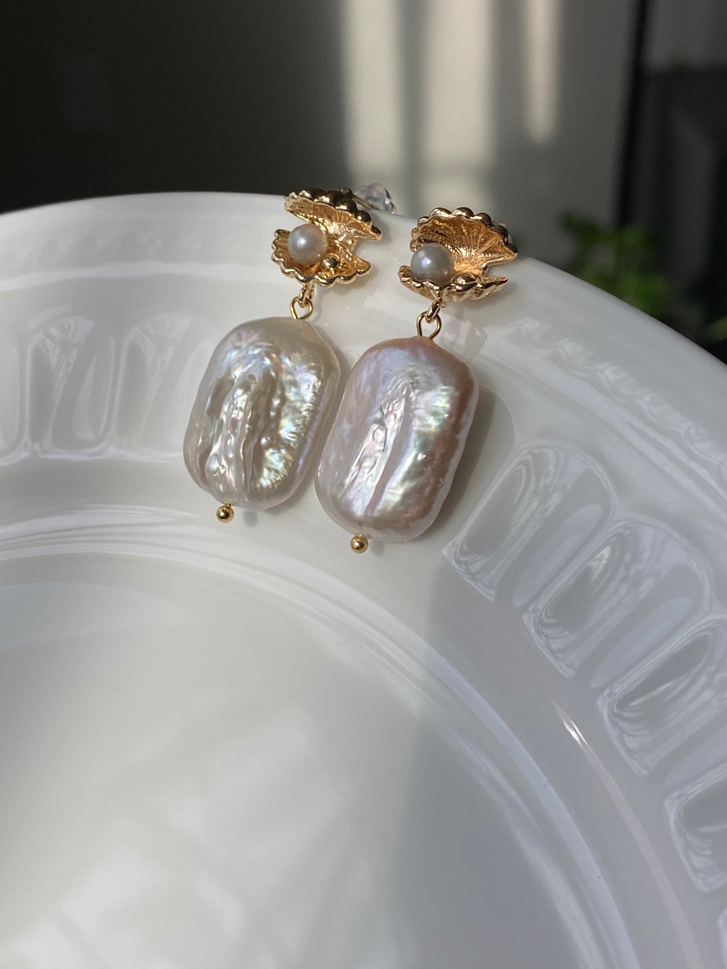 Golden Shell & Akoya Pearl Earrings | Baroque Pendant | Luxurious Ocean-Inspired Jewelry