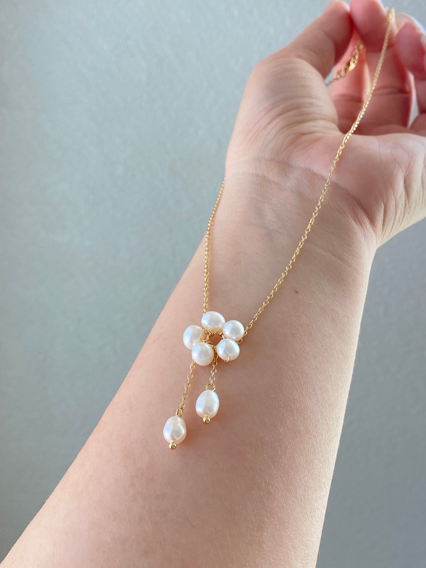 Freshwater Pearl Elegant Dainty Flora Necklace Handmade Dangle Choker Necklace Birthday gift for her Minimalism Bridesmaid Gift