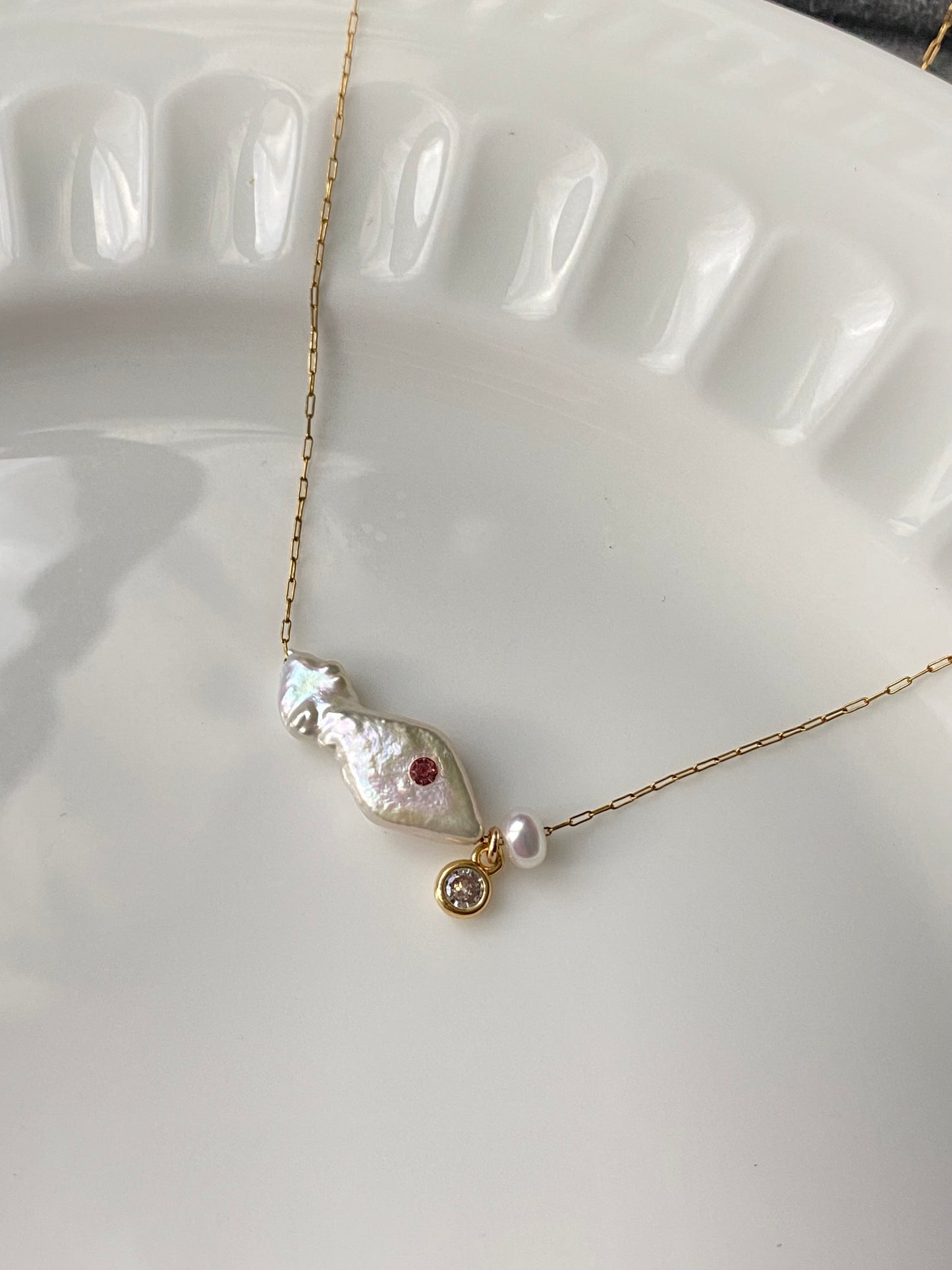 Freshwater baroque pearl fish shape chocker Necklace,gift for her,gift for Mom