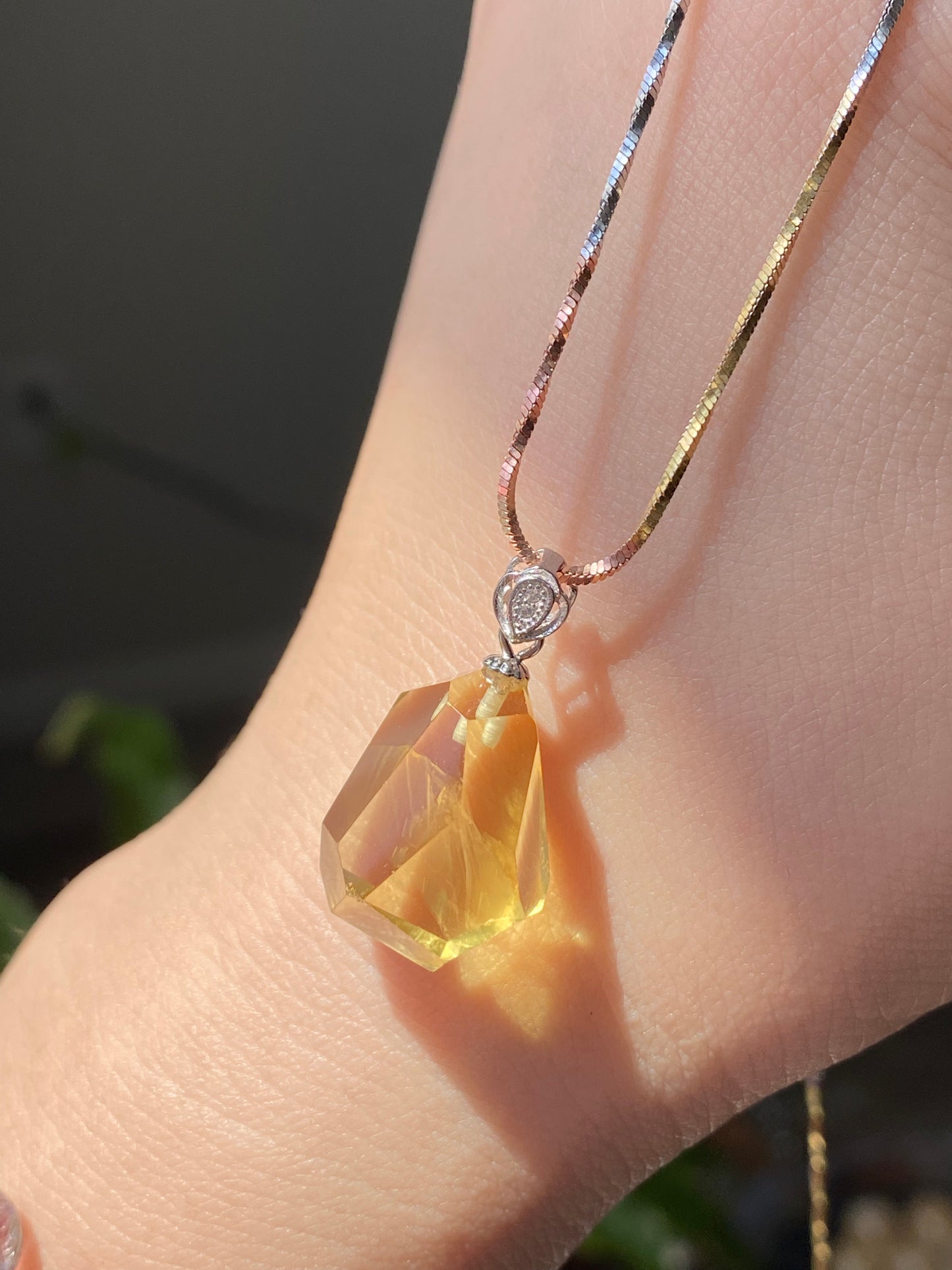 High Grade more clear natural lemon Citrine pendant hand carved Cutting Rectangular,Modified Brilliant shin,gift for her