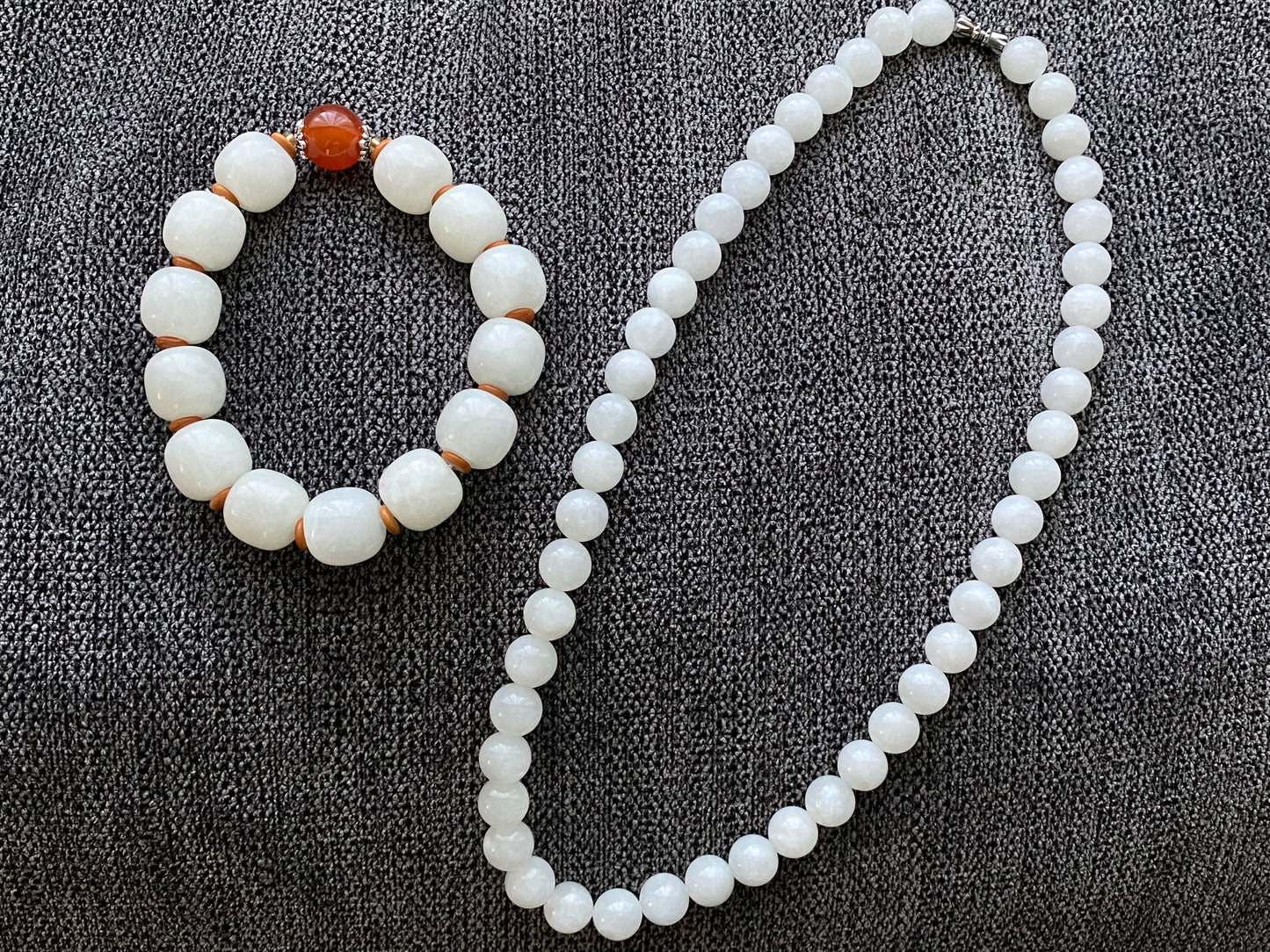 Make Friend Price Authentic  Natural Hetian White Jade Round bead White Nephrite Nacklace 10mm Best Gift for her,gift for Mom