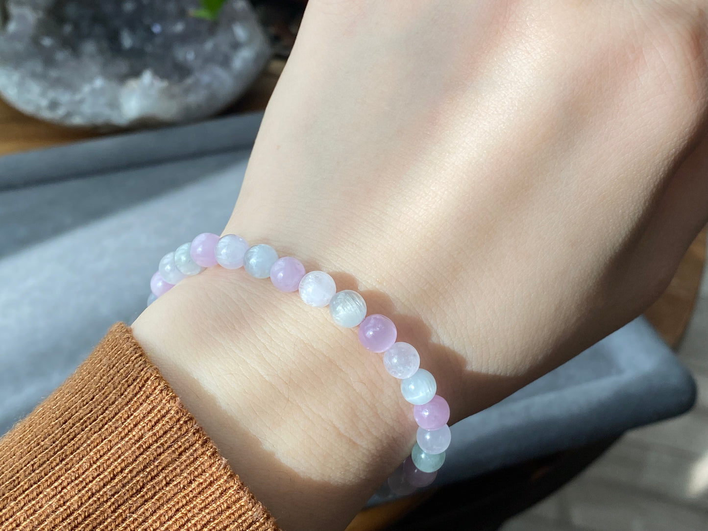 Natural Top Rare Grade Cat eyes Fire Rainbow Kunzite,Rainbow Lithium ,Energy Round bead Bracelet 6MM