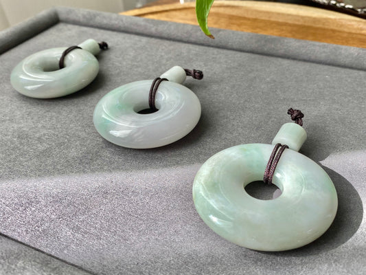 AAA Grade Natural Nephrite Hetian White Green Jade super big size Donut Circle Pendant 52*52mm