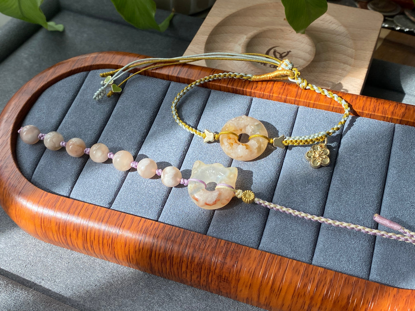 Natural Sakura Agate,cherry blossom agate hand carved hello kitty,star Donut ring braided rope Bracelet，Handmade Bracelet