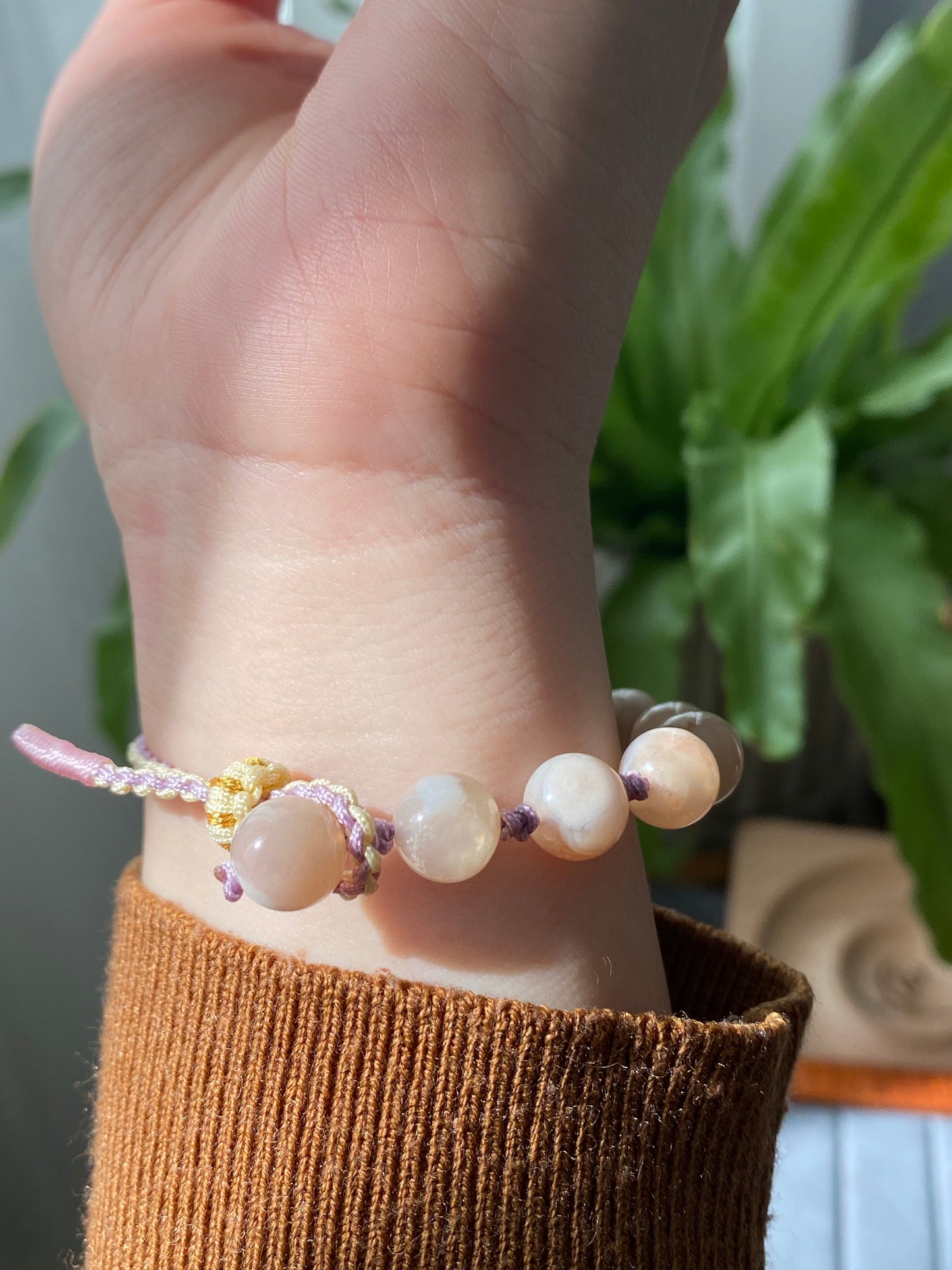 Natural Sakura Agate,cherry blossom agate hand carved hello kitty,star Donut ring braided rope Bracelet，Handmade Bracelet