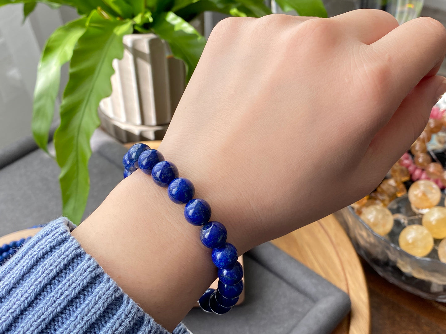 Natural High Grade less White More Blue Lapis Lazuli gemstone earless Anxiety Stress Relief Bracelet，Emotional Healing 5MM/9MM