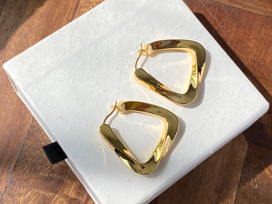 14k gold square twist earring