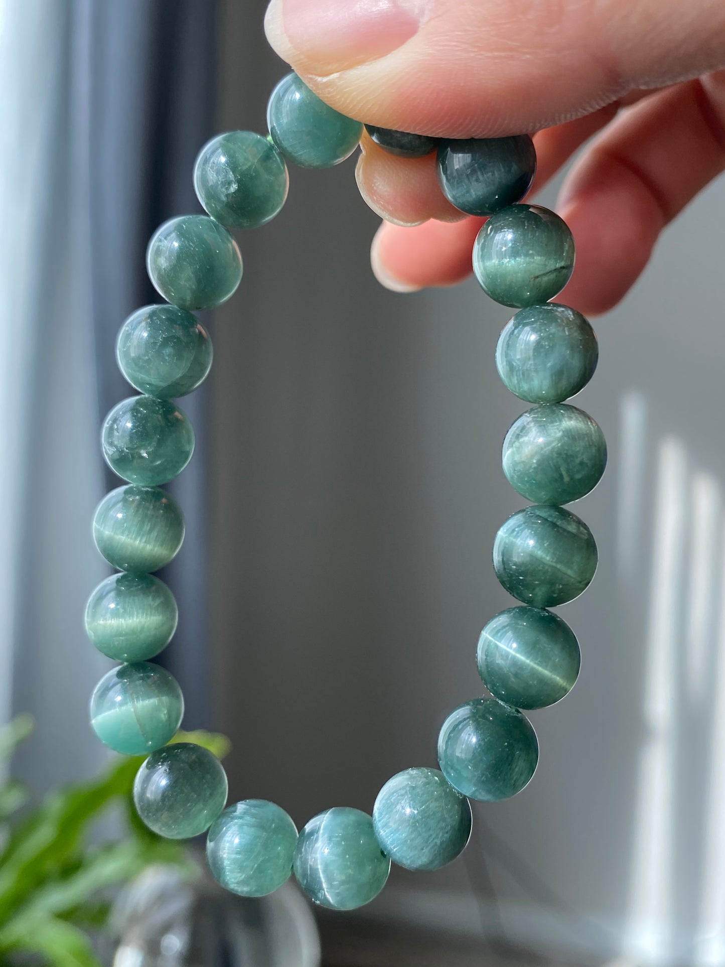 Natural Green Apatite Cat eyes Fire,Green Gemstone Bracelet, Motivation & Meditation Healing Bracelet,gift for her,gift for him,6mm/8mm/9mm