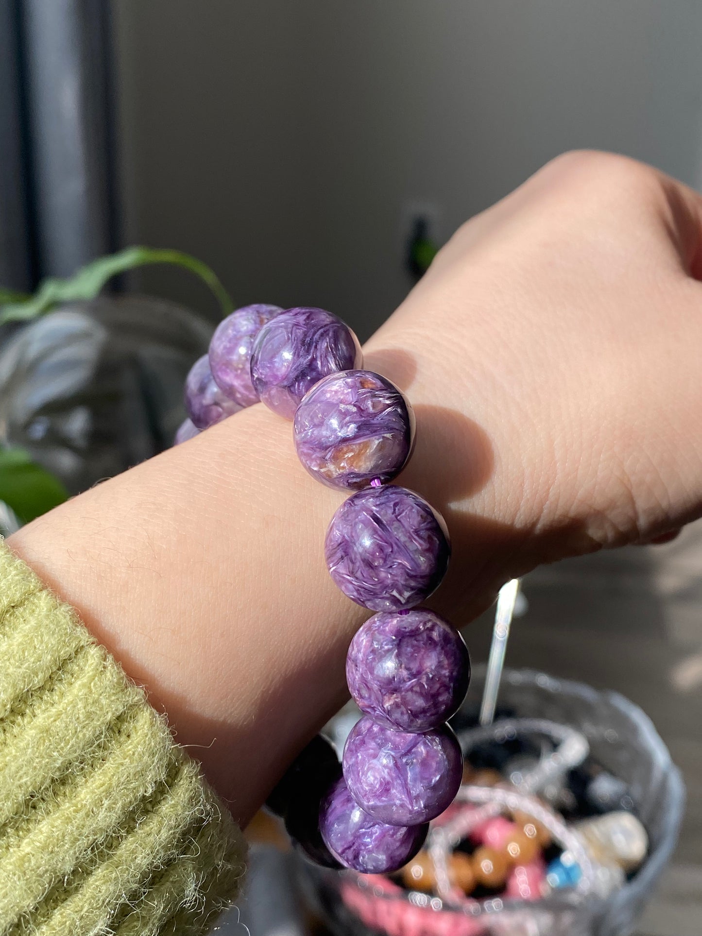 15mm Top Grade Genuine Natural High Grade Silk Shin Purple Charoite,Cat Eyes round Shape Beaded Bracelet