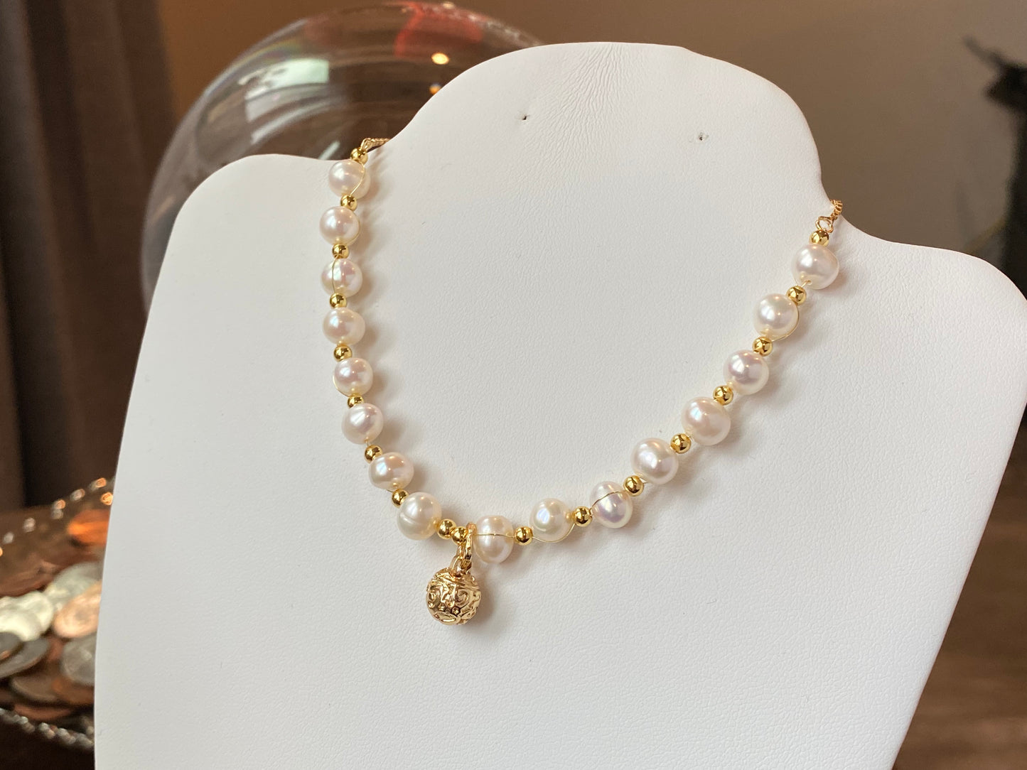 14k pearls bracelet with a cute bell，adjustable length