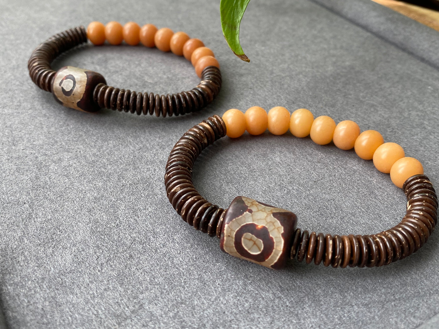 Natural Coconut Shell  design with Caramel brown bodhi root and Dzi Beads Prayer mala Yoga meditation Balanceing Bead bracelet