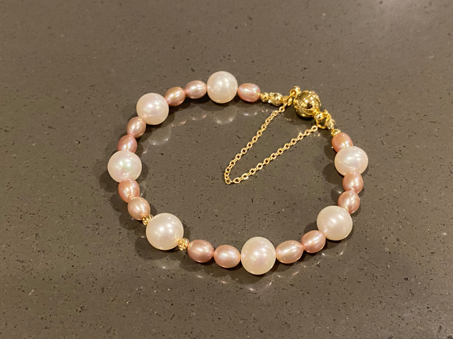 Natural Freshwater Pearl White round 8-9MM mix with Purple pink Freshwater pearls Bracelet,wedding Bracelet