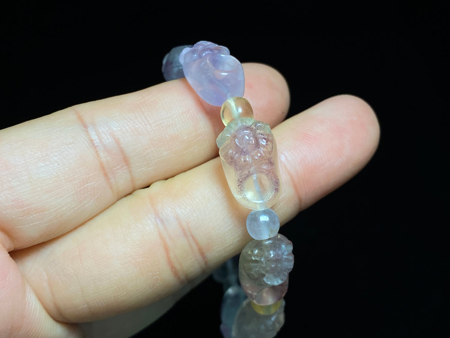 Natual cuty fluorite hand Sculpture  crystal shoes shape bead bracelet