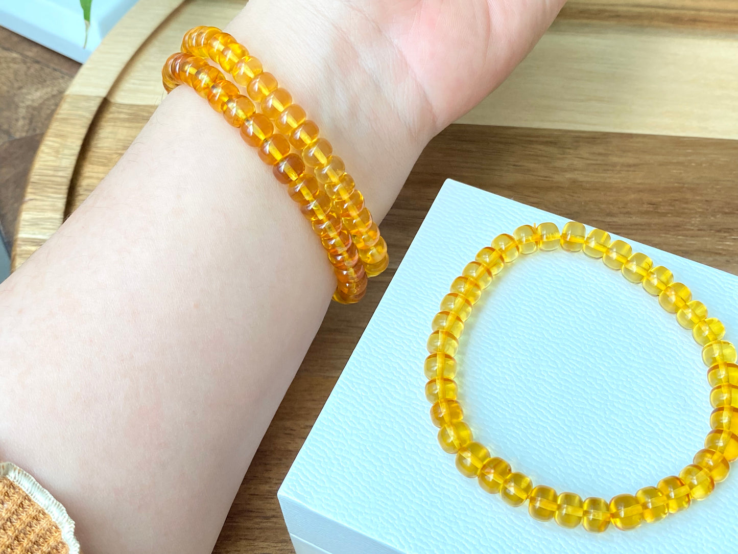 AAAAA Natural yellow gold sweet bee  Amber  Beads Gradient  bead bracelet