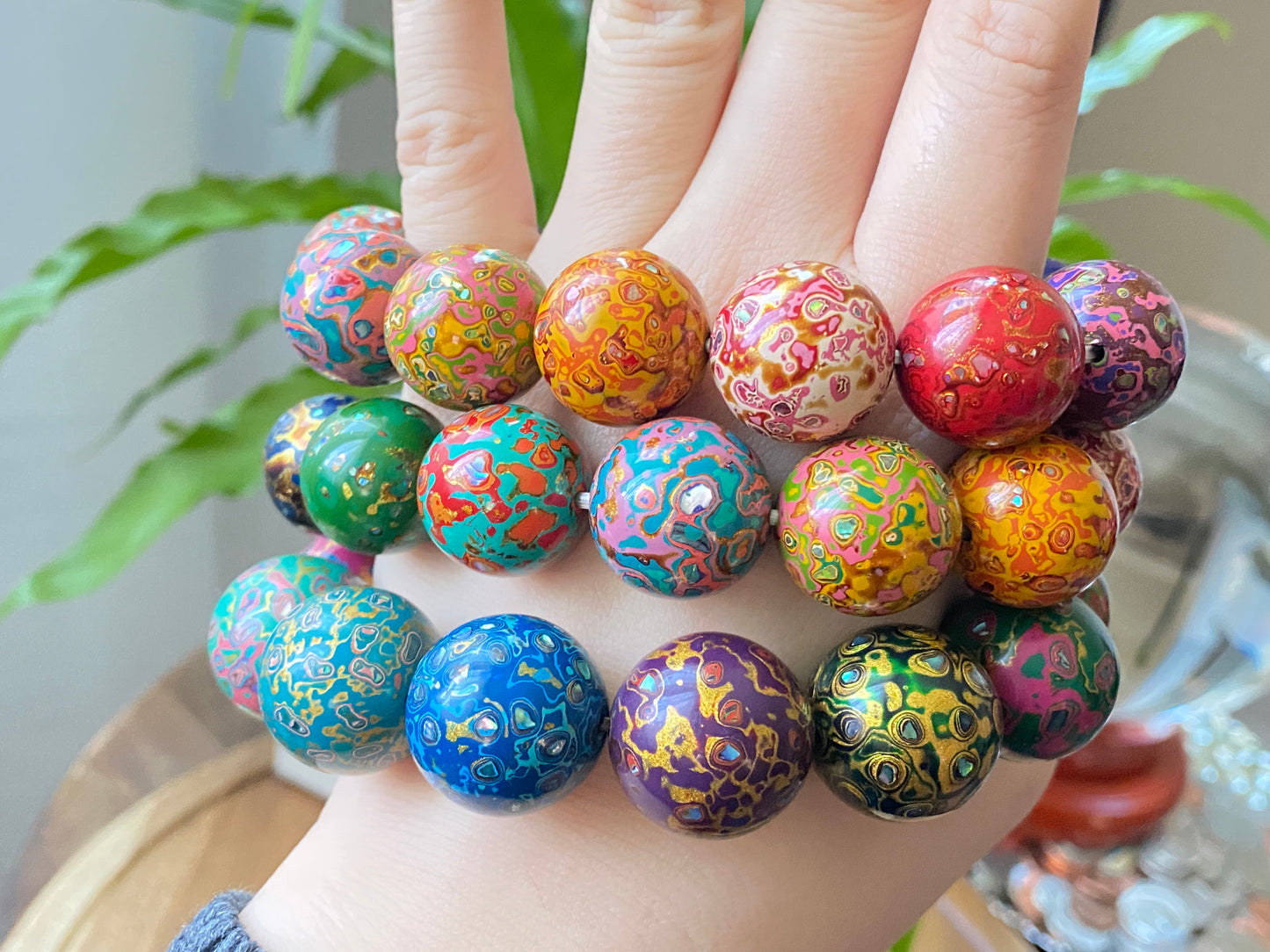 Museum of Art China  lacquer Coated on black and ebony and mother of pearl Bead Bracelet