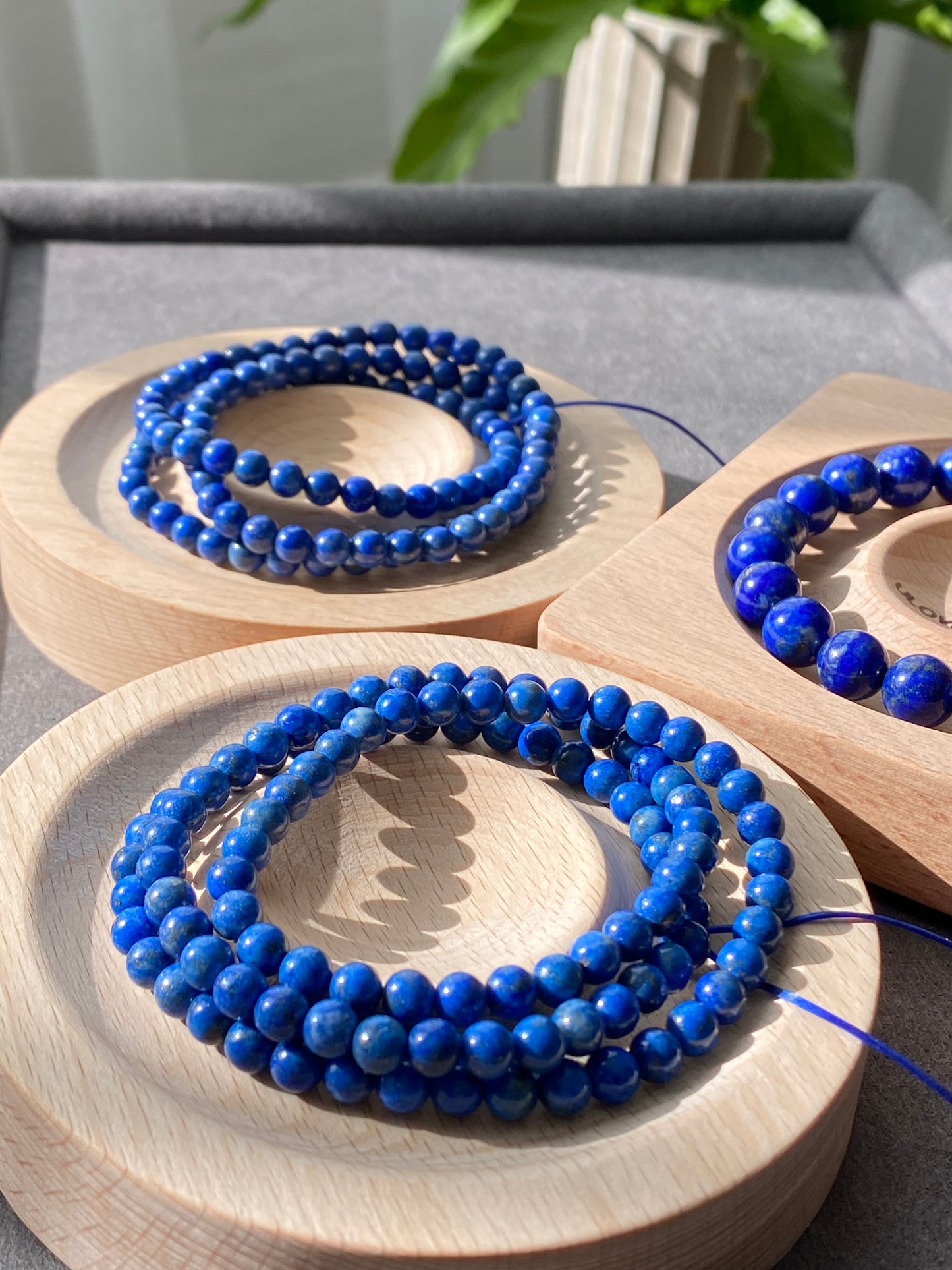 Natural High Grade less White More Blue Lapis Lazuli gemstone earless Anxiety Stress Relief Bracelet，Emotional Healing 5MM/9MM