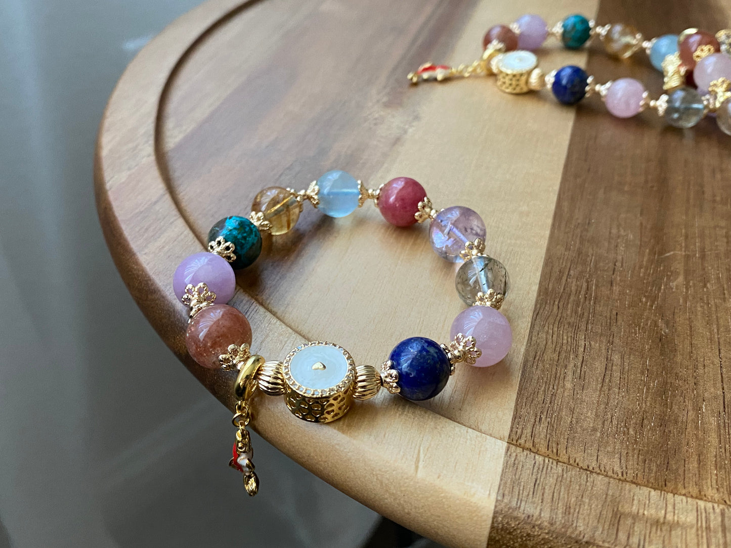 sunstone，rose quartz，Blonde crystal，Turquoise ，Amethyst，Rhodonite，Black Rutilated ，Lapis Lazuli，aquamarine all in one bracelet