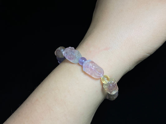 Natual cuty fluorite hand Sculpture  crystal shoes shape bead bracelet