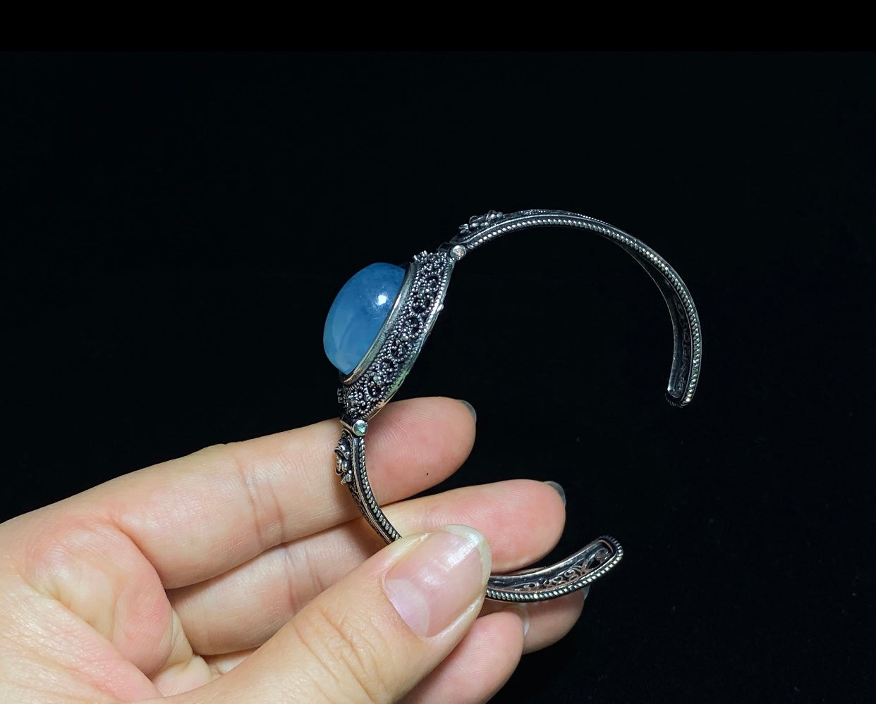 Hight Grade Big Surface ocean blue Aquamarine oval shape vintage open bangle bracelet gift for her gift for mom