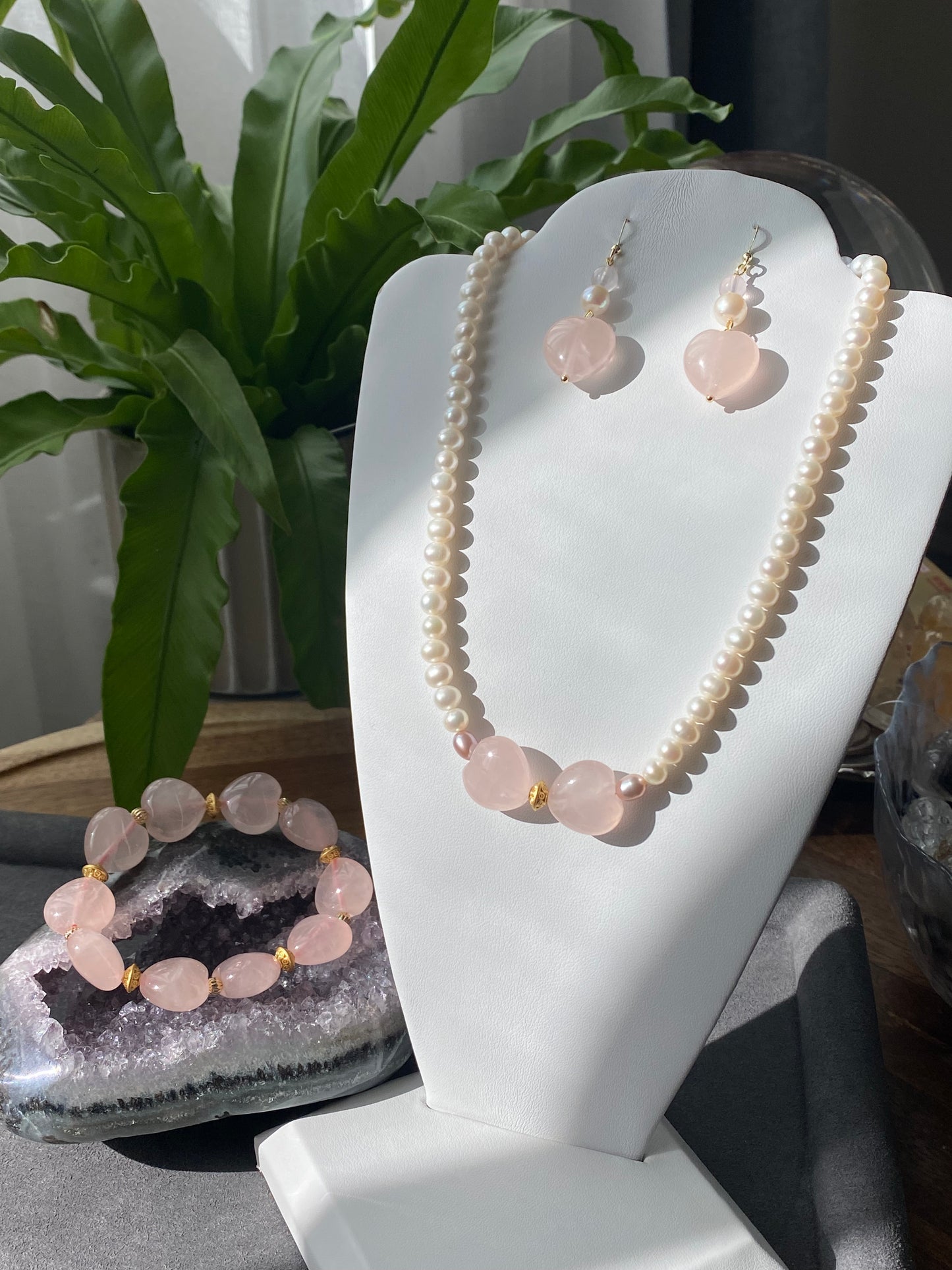 Natural AAA high quality Rose quartz cuty puffy heart shape,bow Freshwater pearls,Valentine's gift, gift for her,Love and relationships