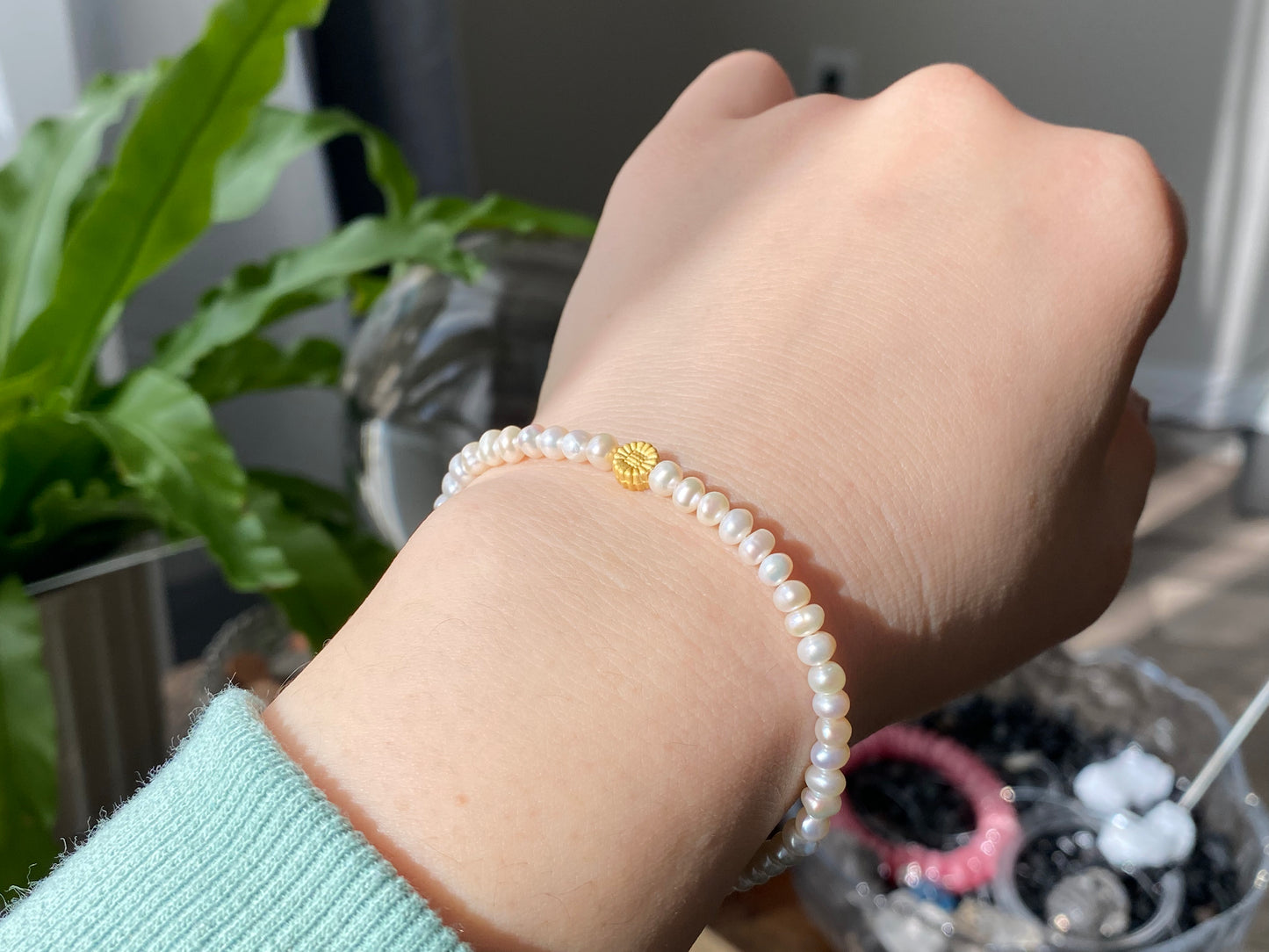 Natural Freshwater Pearls super shinning with cuty daisy Dainty  bracelet，handmade bracelet,Bridesmaid Gifts